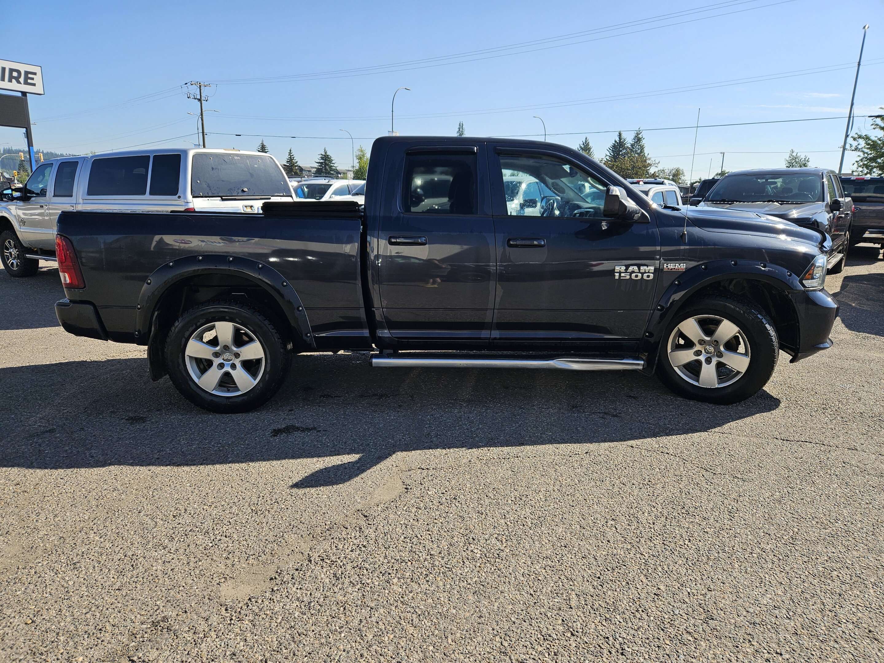 2015 RAM 1500 Sport | 4WD | Tow off The Lot | Backup Camera — снимка 1