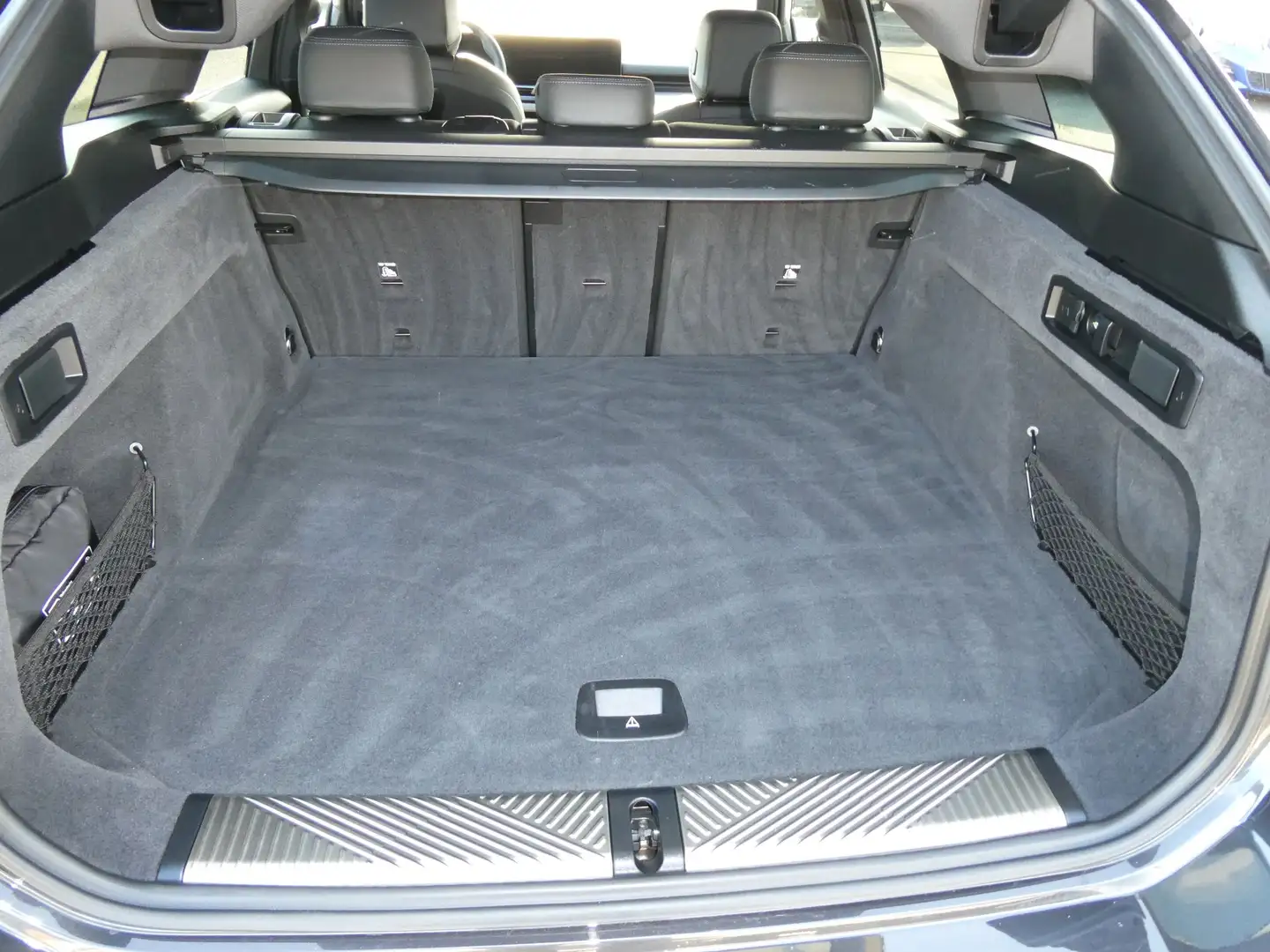 BMW 520 d xDrive Grau - 2