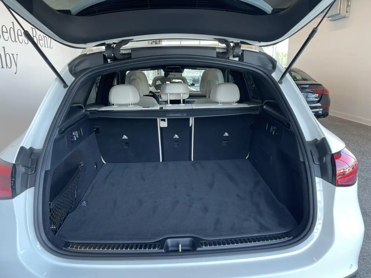 Mercedes-Benz GLC photo Mercedes-Benz GLC