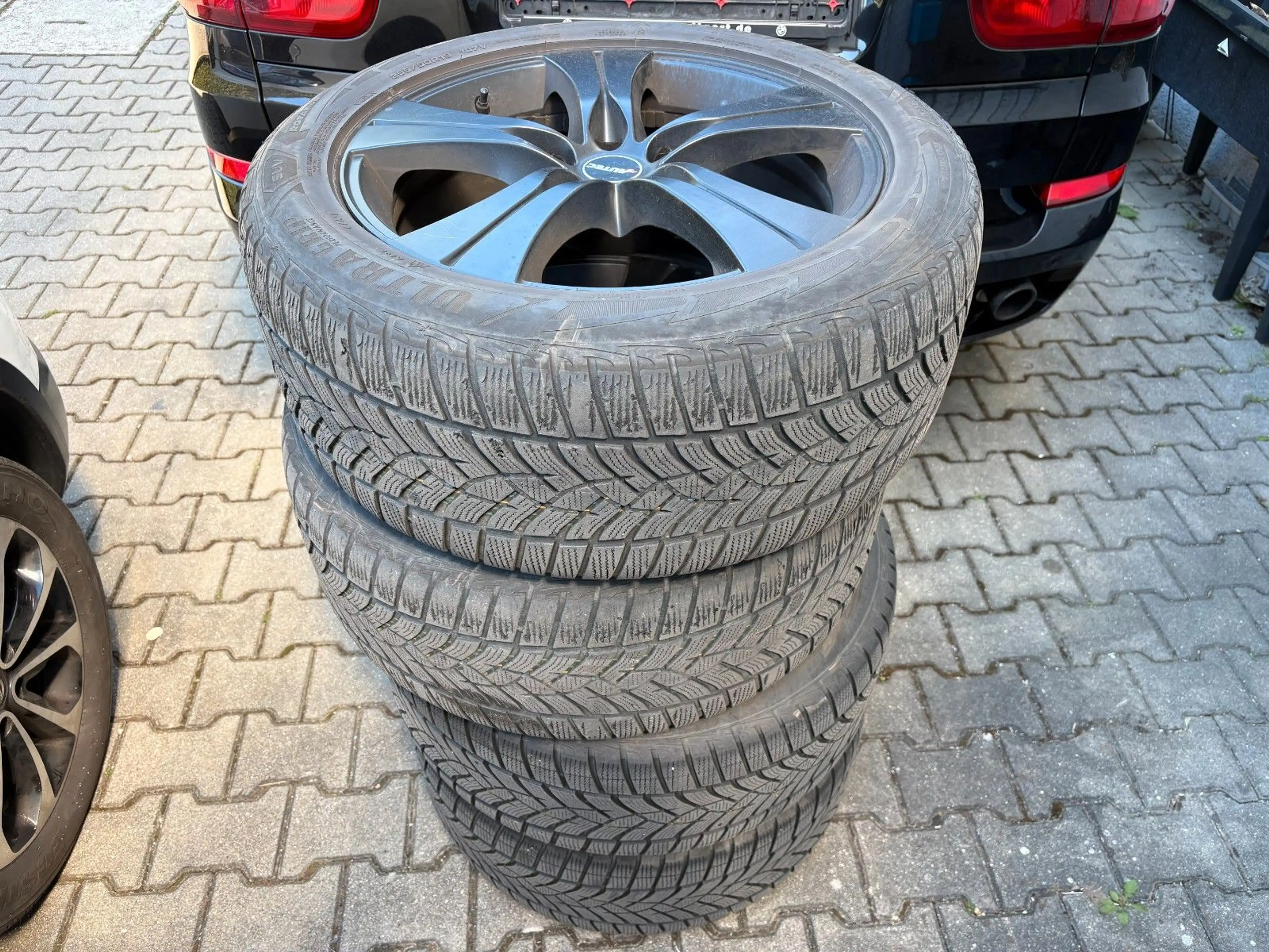 BMW X5 xDrive35i Edition Exclusive — photo 20