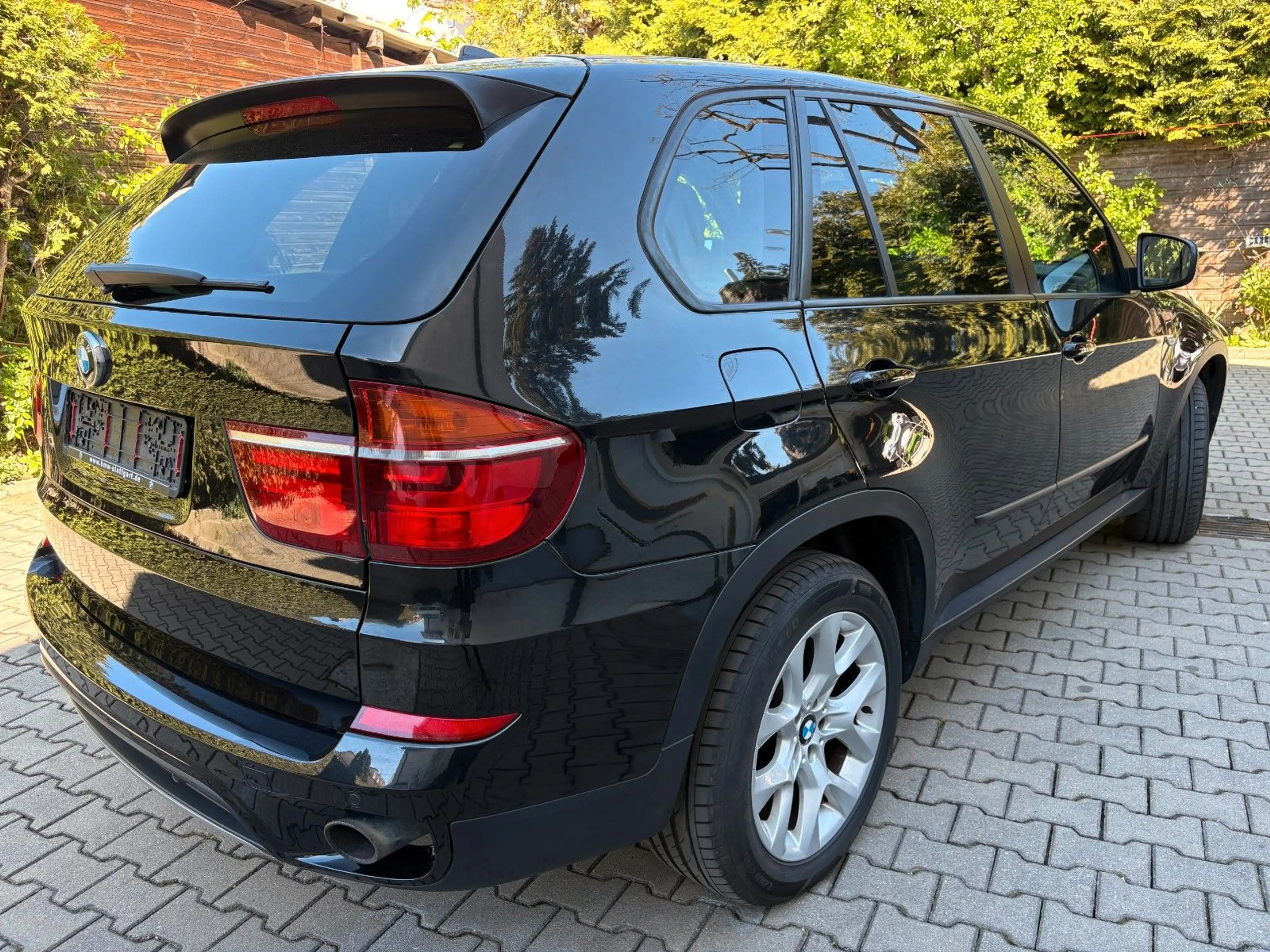 BMW X5 xDrive35i Edition Exclusive — photo 4