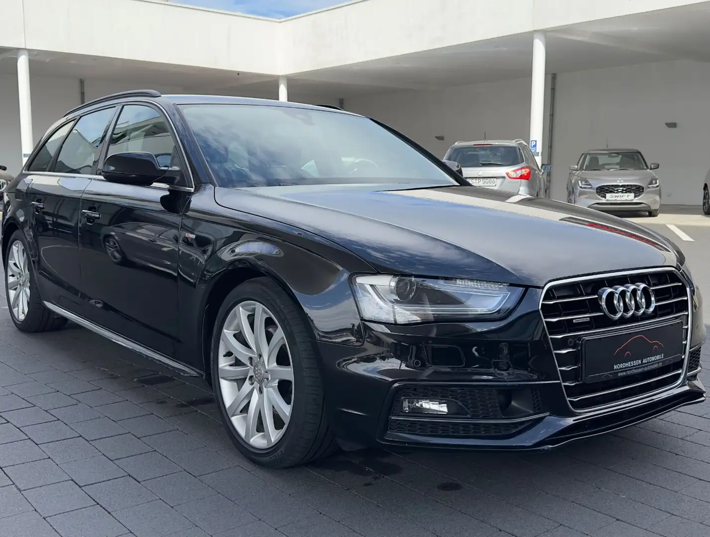 Audi A4 Avant 2.0 TDI quattro S line Exterieur | B&O Negro - 2