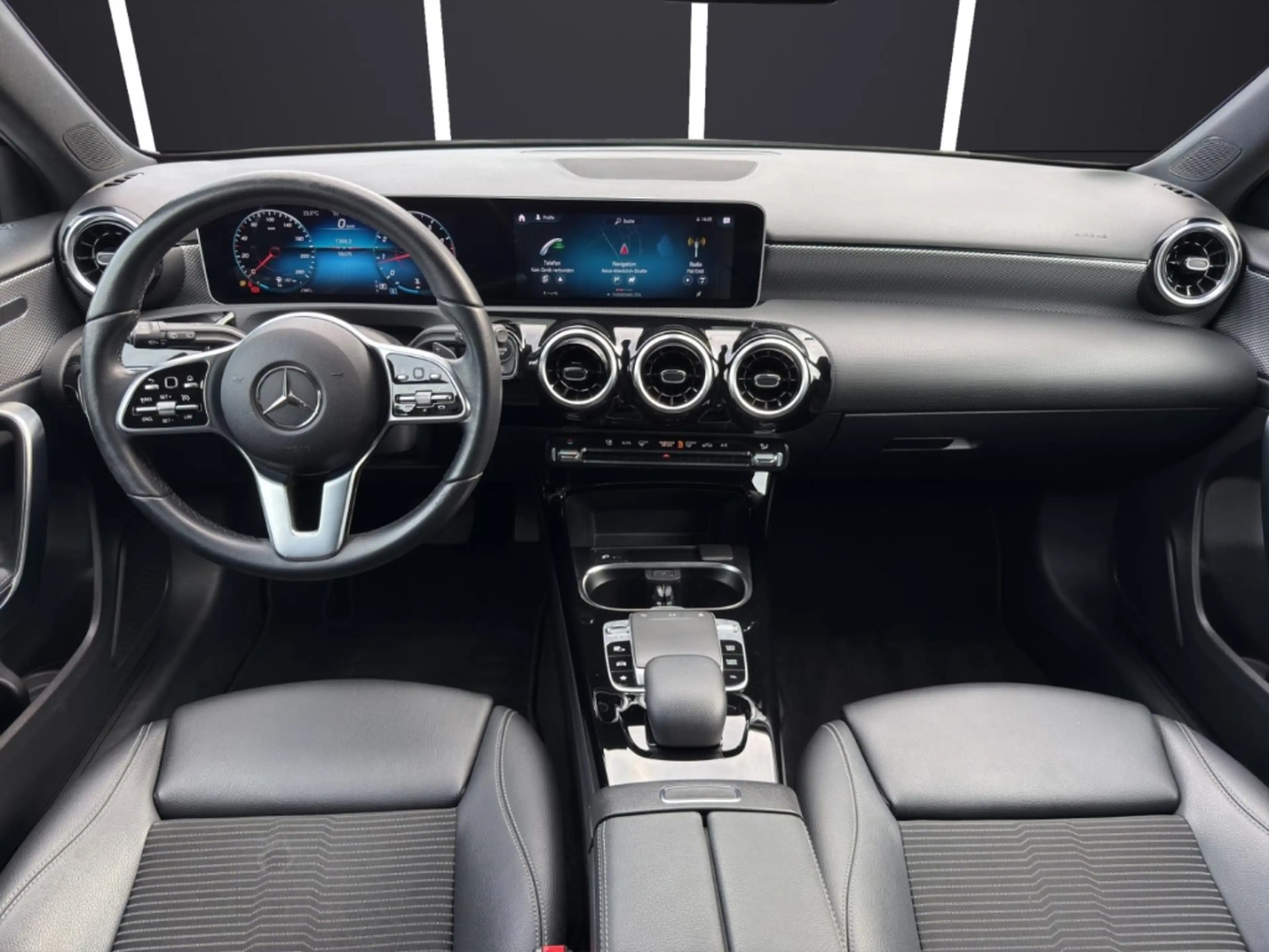Mercedes-Benz A 180 Progressive 18Zoll Allwetter MBUX Navi Digital Coc — photo 12