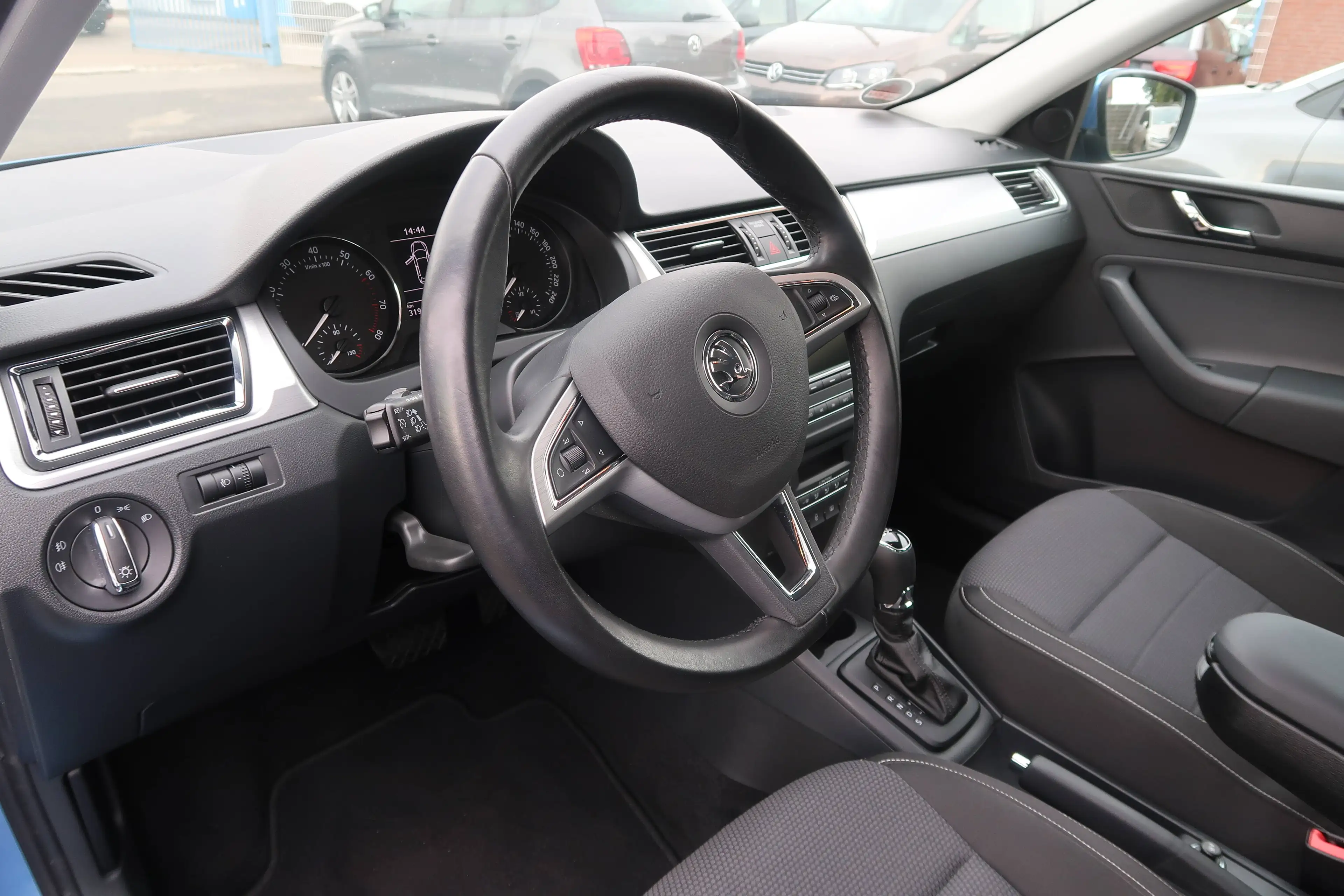 Skoda Rapid/Spaceback 1.4 Elegance — photo 4