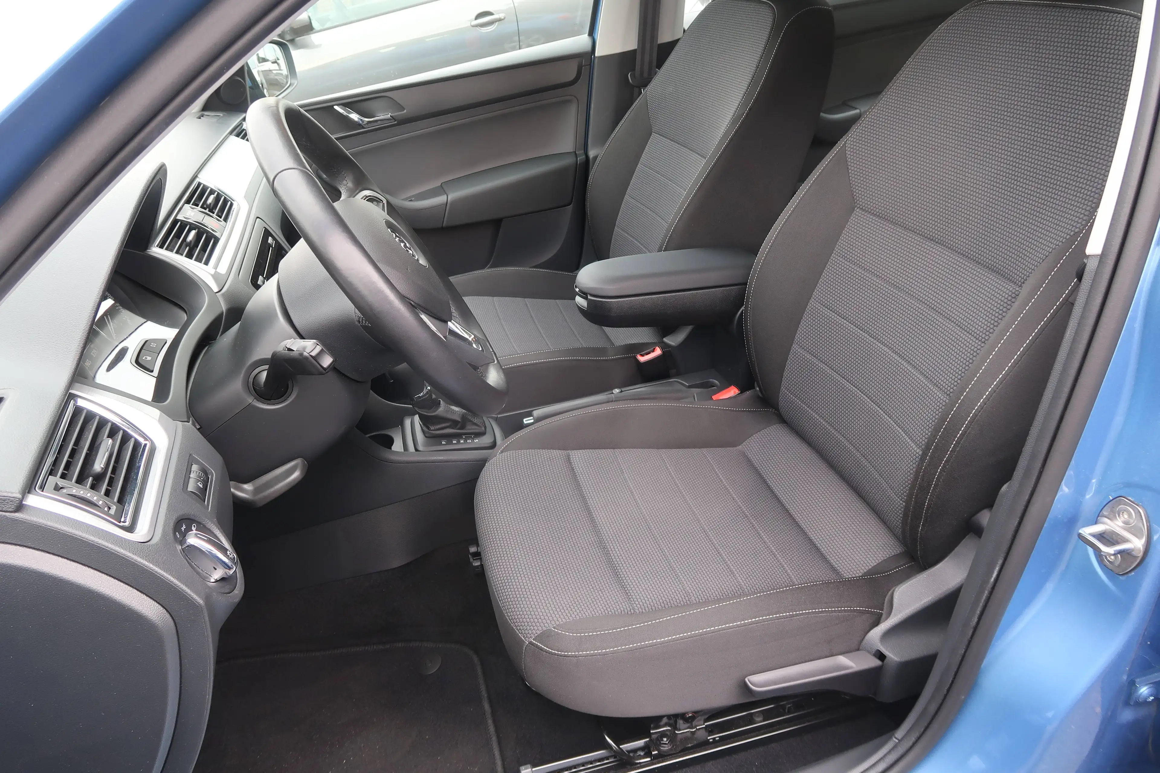 Skoda Rapid/Spaceback 1.4 Elegance — photo 3