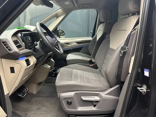 Volkswagen Multivan view 14