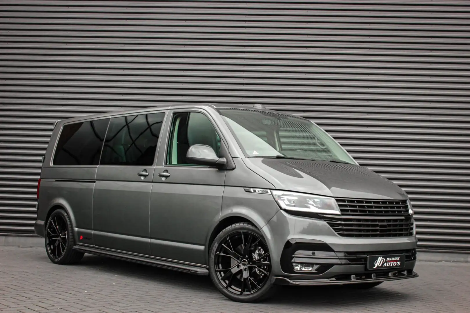 Volkswagen Transporter 2.0 TDI L2H1 30 DC BULLI 199PK DUBBEL CABINE / LED Šedá - 2