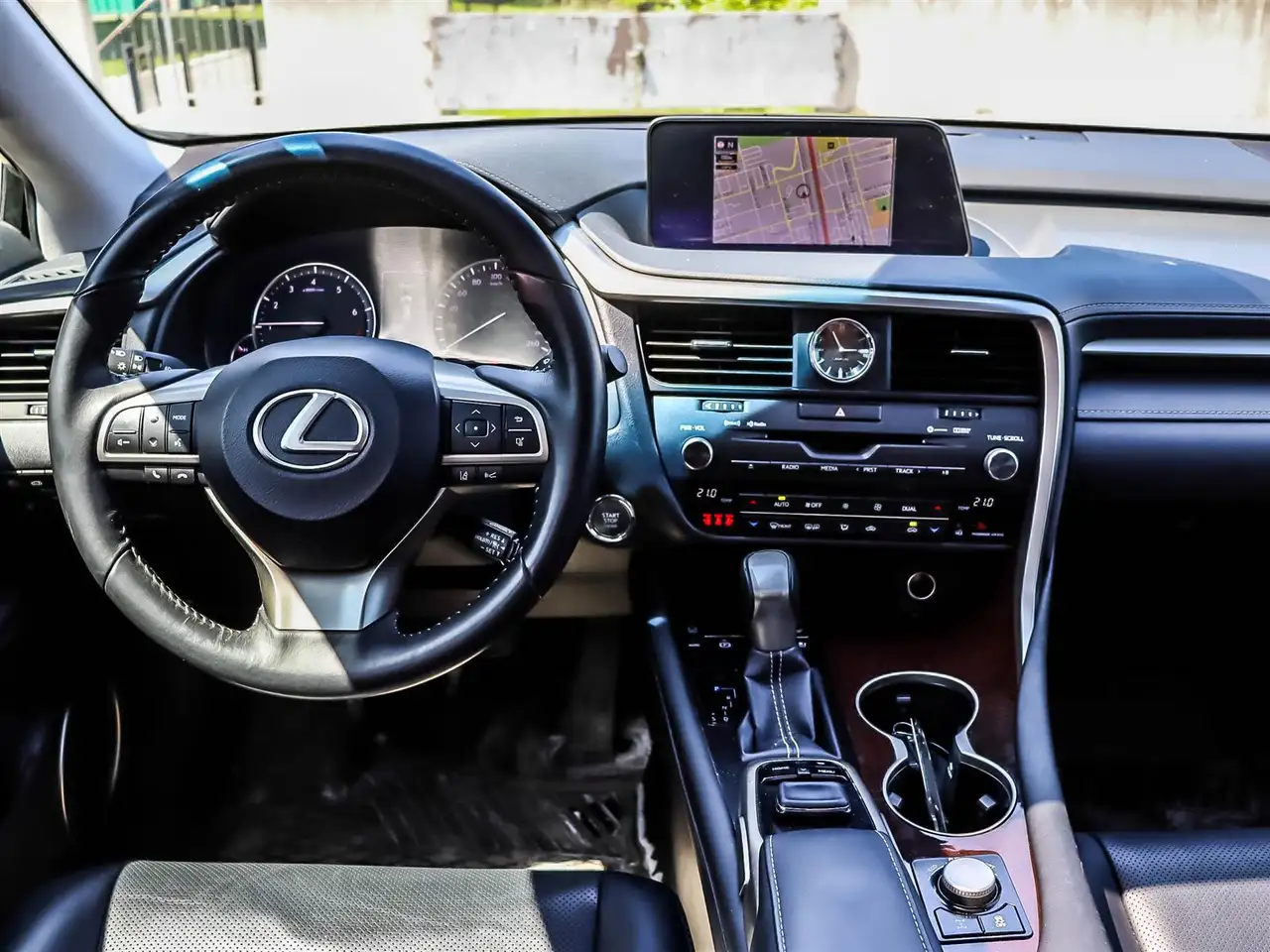 Lexus RX снимка Lexus RX