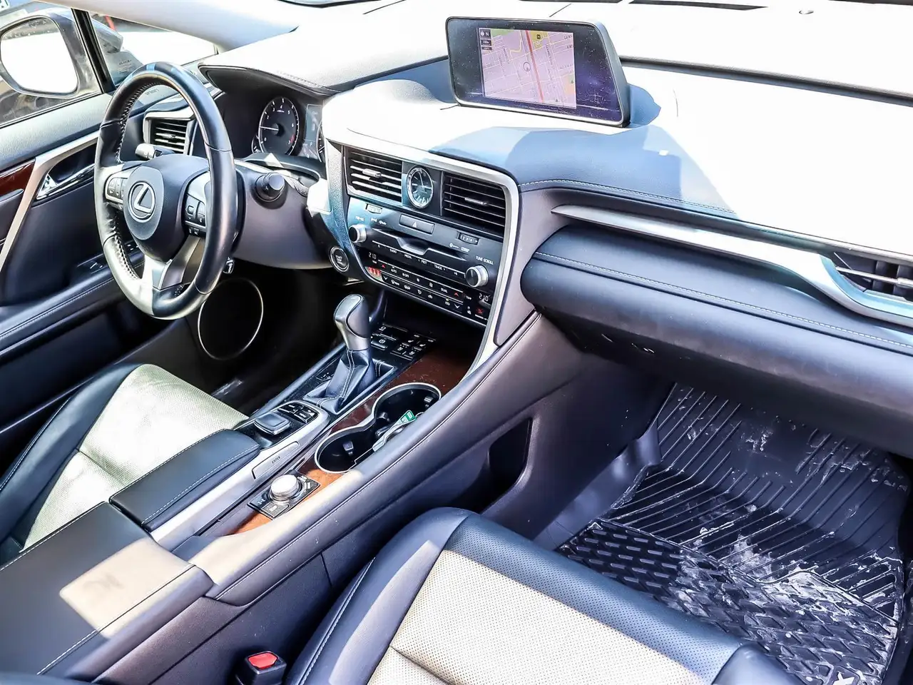 Lexus RX снимка Lexus RX