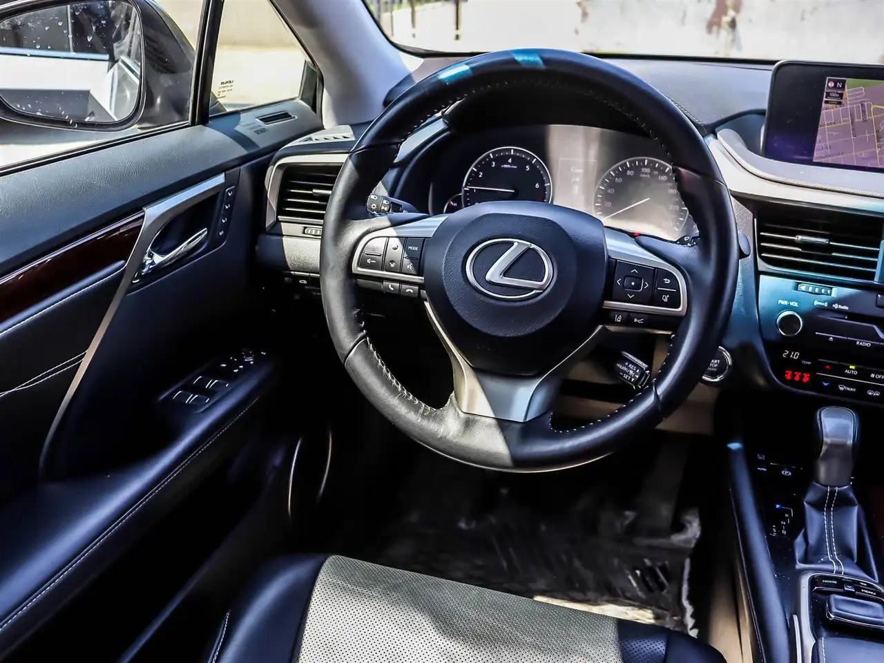 Lexus RX снимка Lexus RX