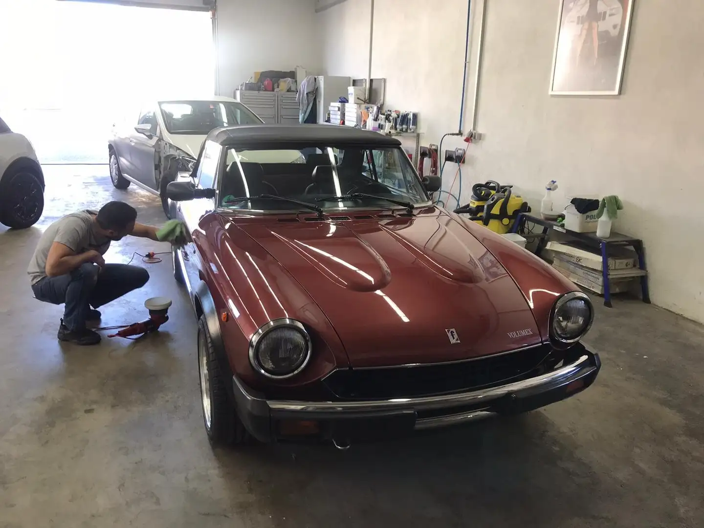 Fiat 124 Spider Pininfarina Volumex Rot - 1