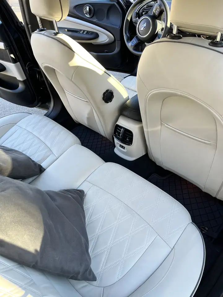 MINI Cooper Clubman