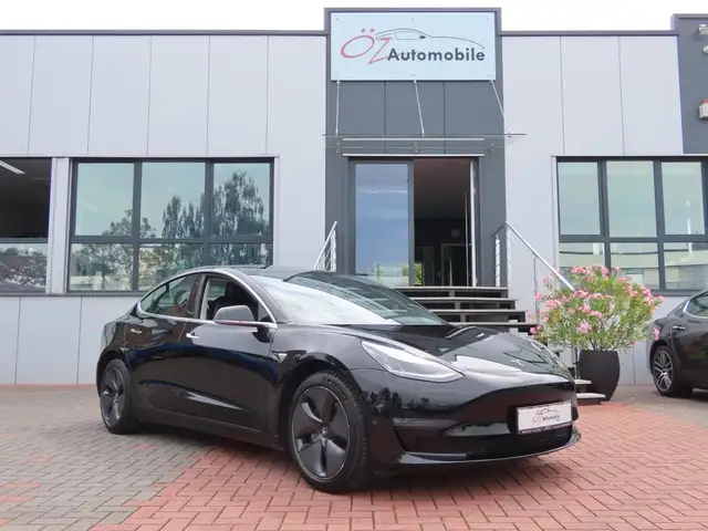 Tesla Model 3 Long Range Dual AWD 75 KWH
