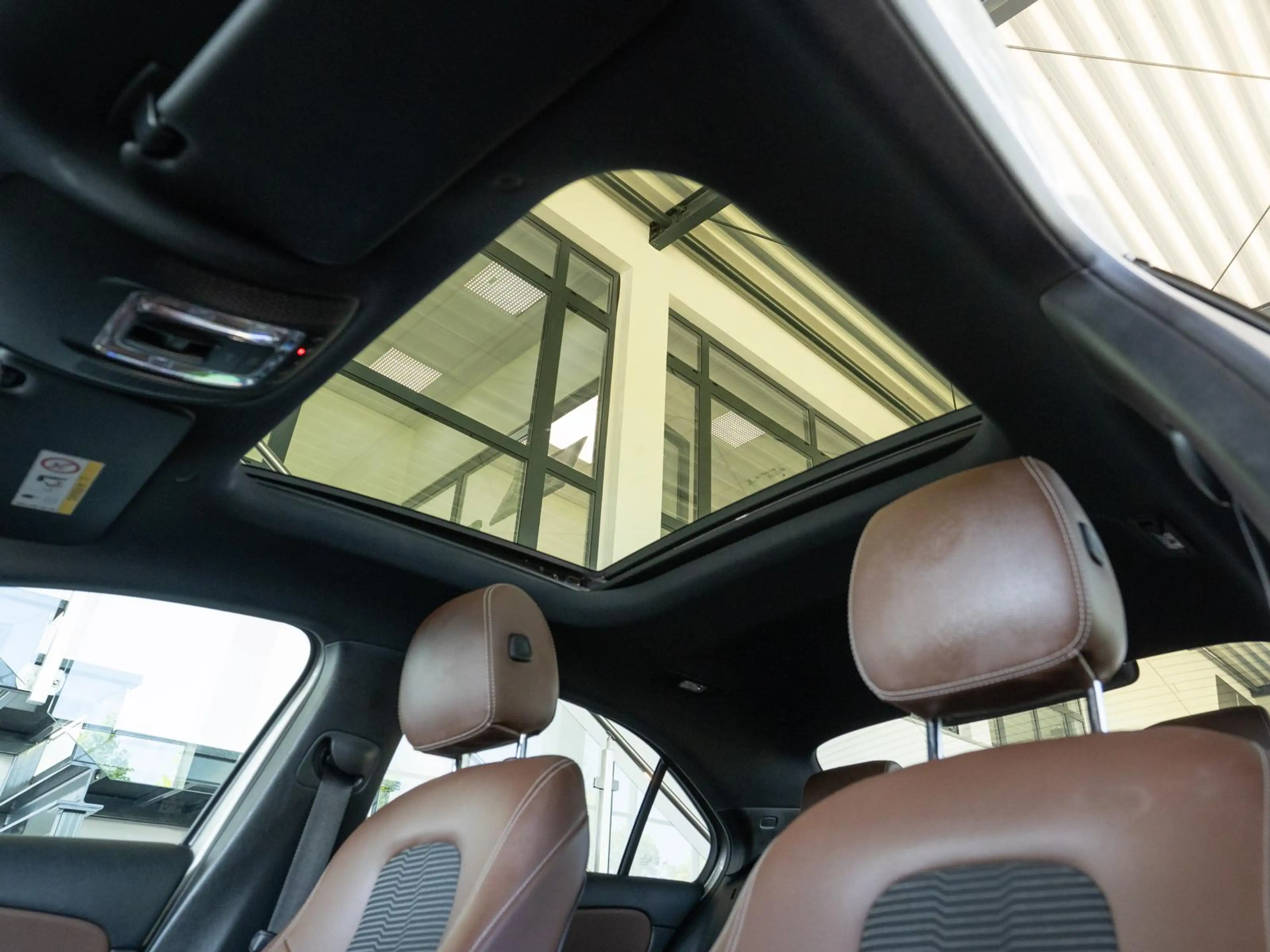 Mercedes-Benz A 220 4 Matic *NIGHT*360°-K*MEMORY*DISTR.+*PANO* — photo 13