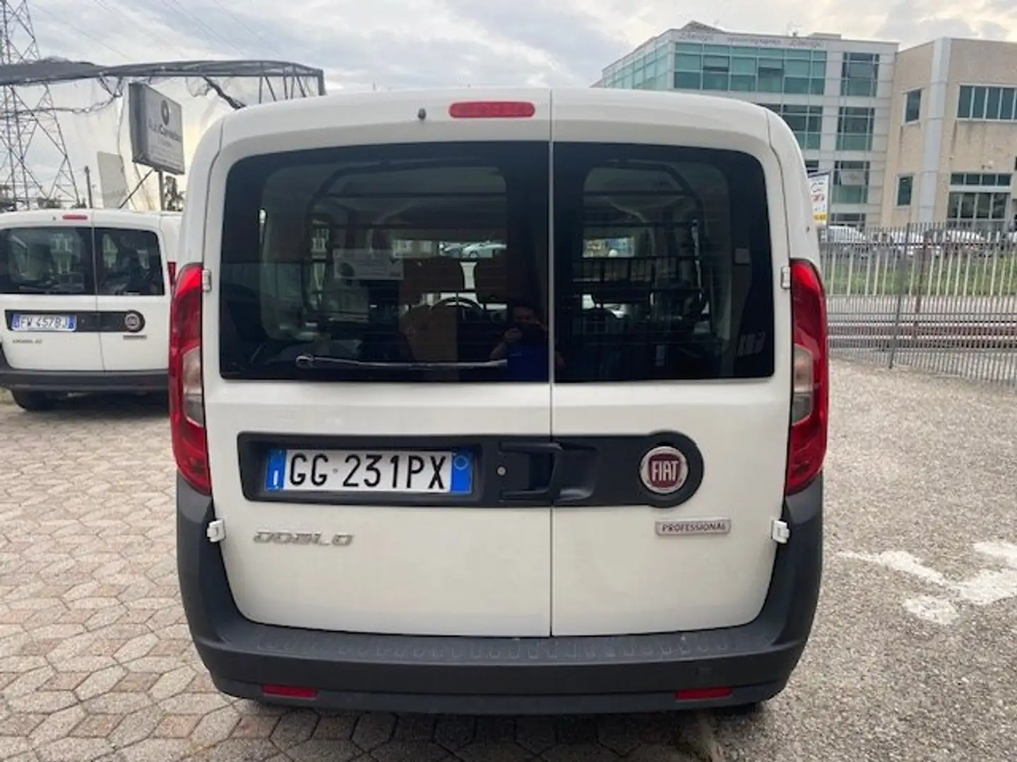 Fiat Doblo 1.6 MTJ 90 CV COMBI N1 5P Weiß - 2