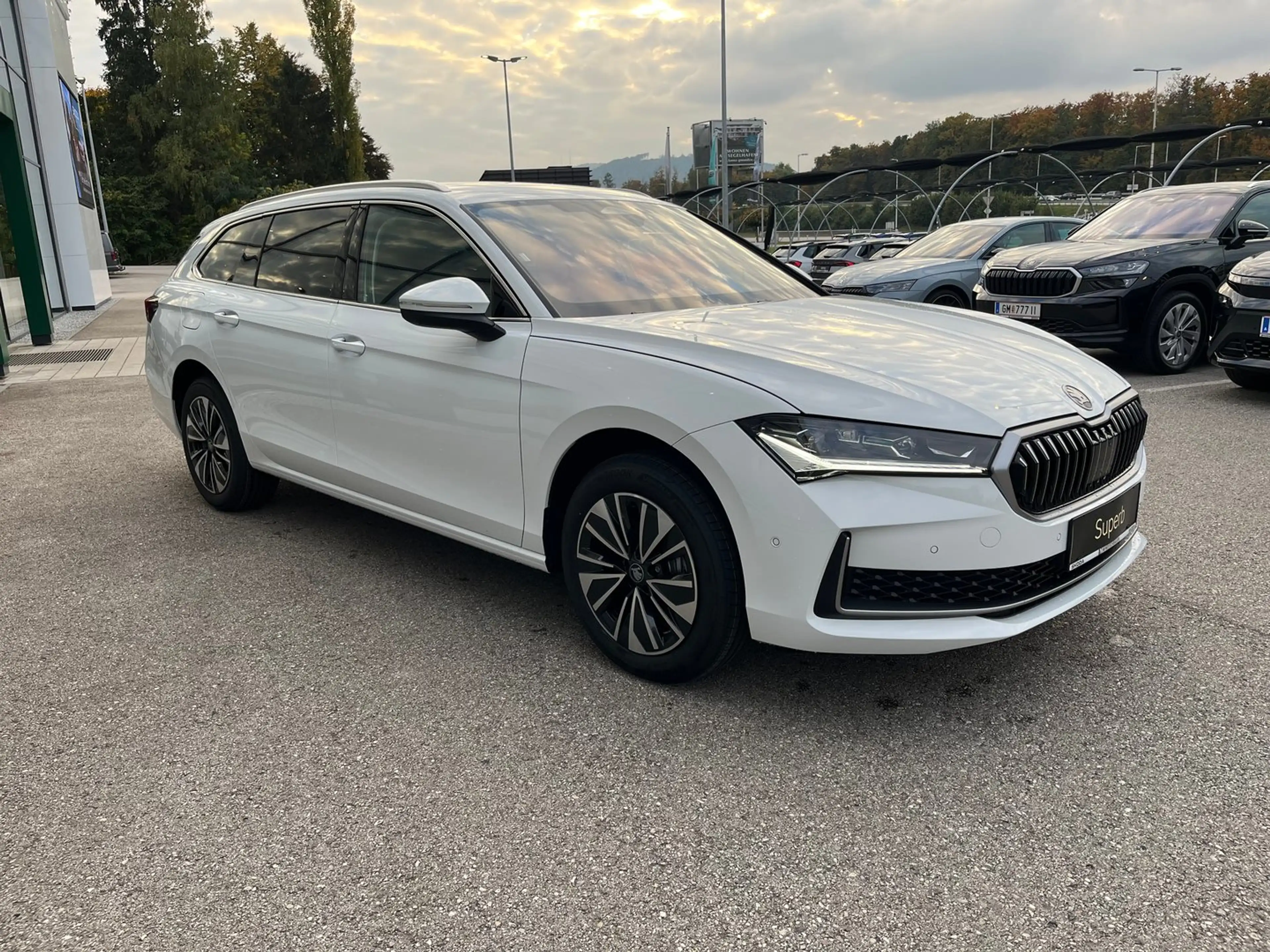 Skoda Superb Selection iV TSI DSG — photo 3