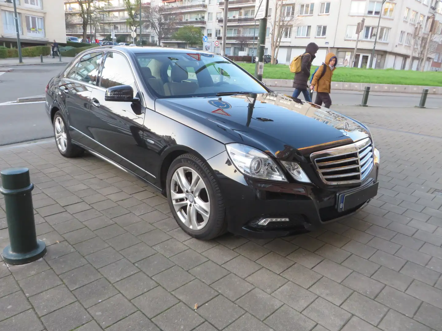 Mercedes-Benz E 200 E 200 CDI BE Avantgarde Noir - 2