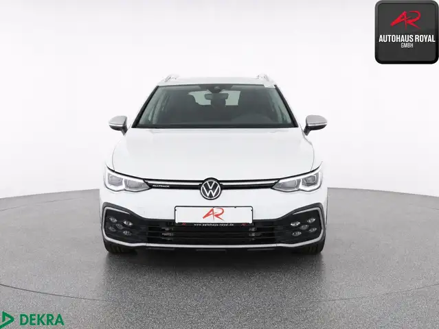 Volkswagen Golf view 8