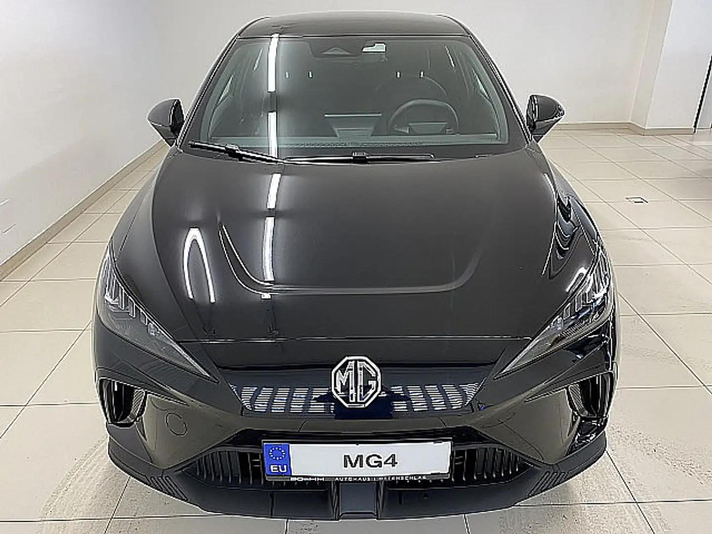 MG MG4 EV.50kWh  **22.640,-  Fixzins 1,99%  Standard Černá - 2