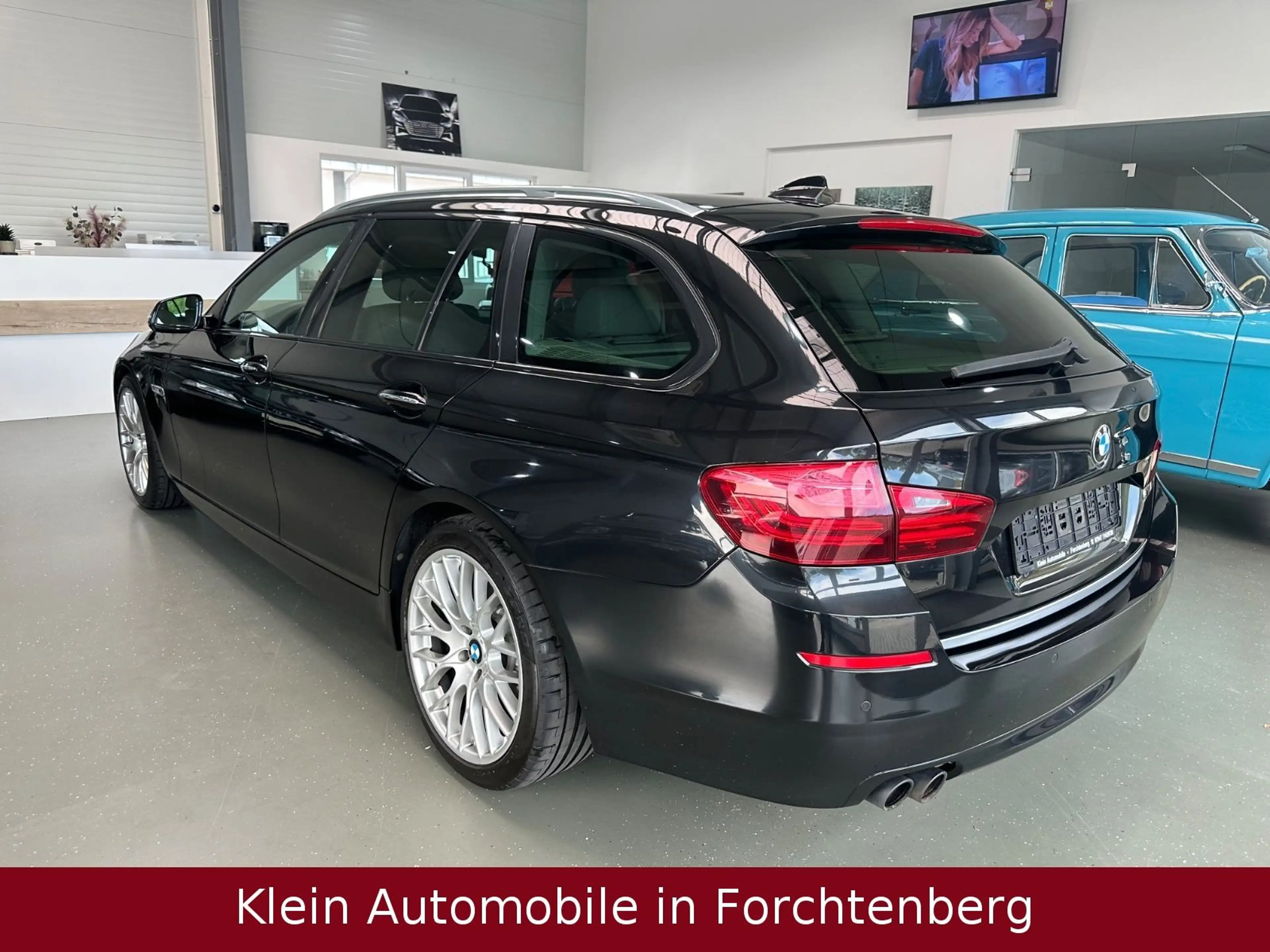BMW 528 i Touring Modern Line LederNavProfXenon19"2HD — photo 5