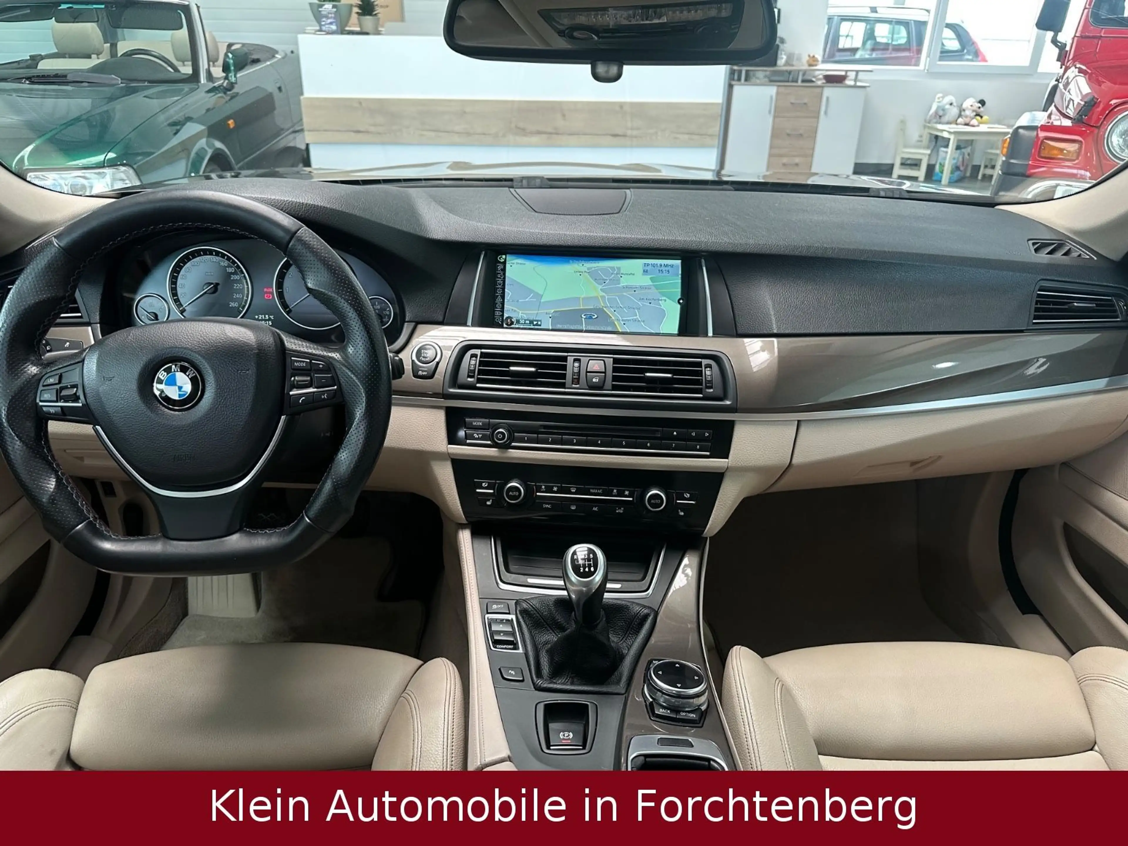 BMW 528 i Touring Modern Line LederNavProfXenon19"2HD — photo 10