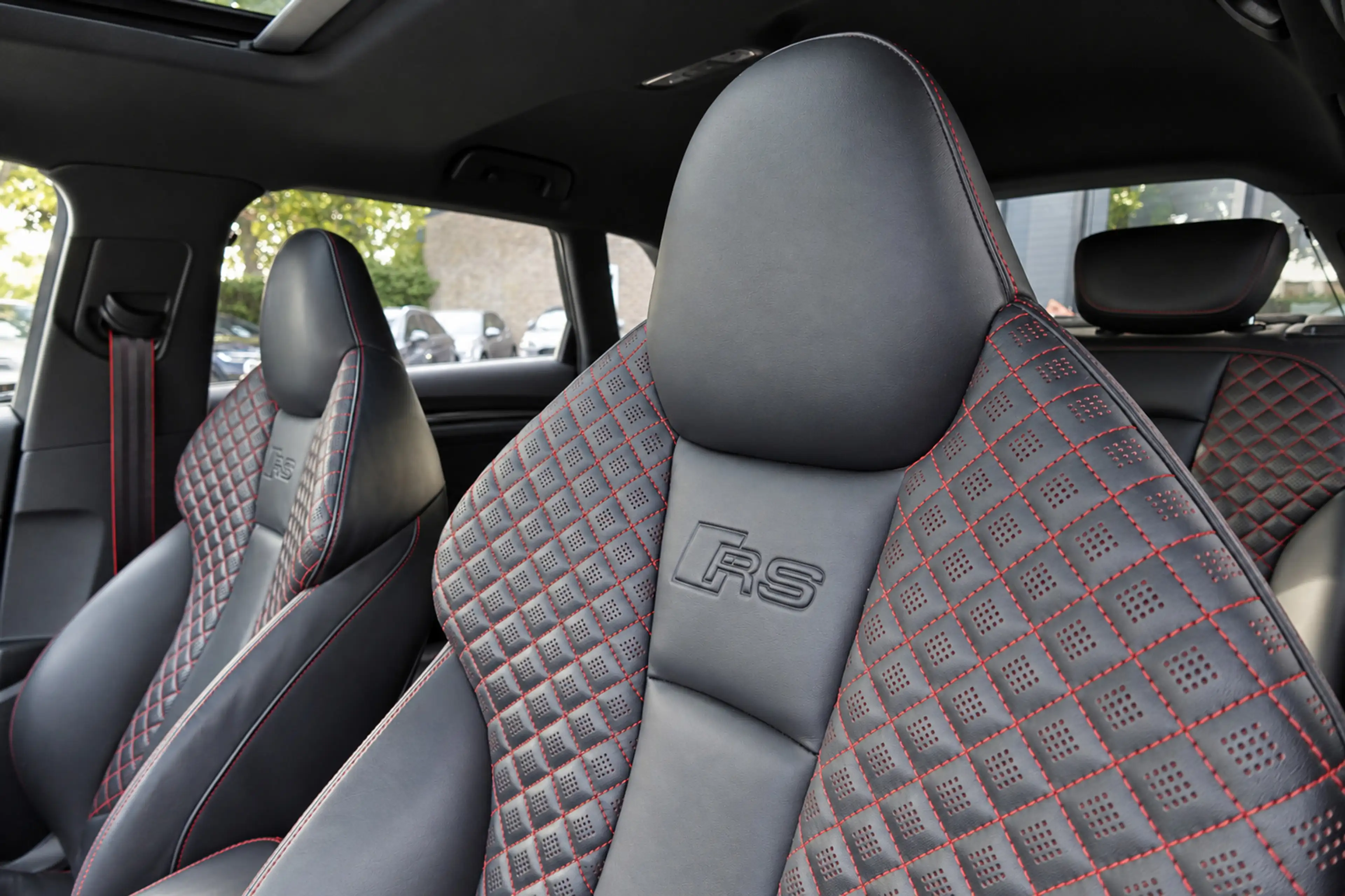 Audi RS3 A3 Sportback 2.5 TFSI quattro PANO B&O MATRIX VOL — photo 5