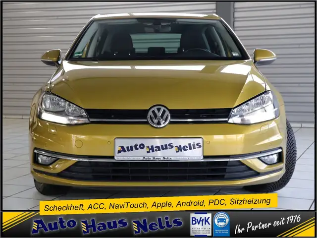 Volkswagen Golf view 3
