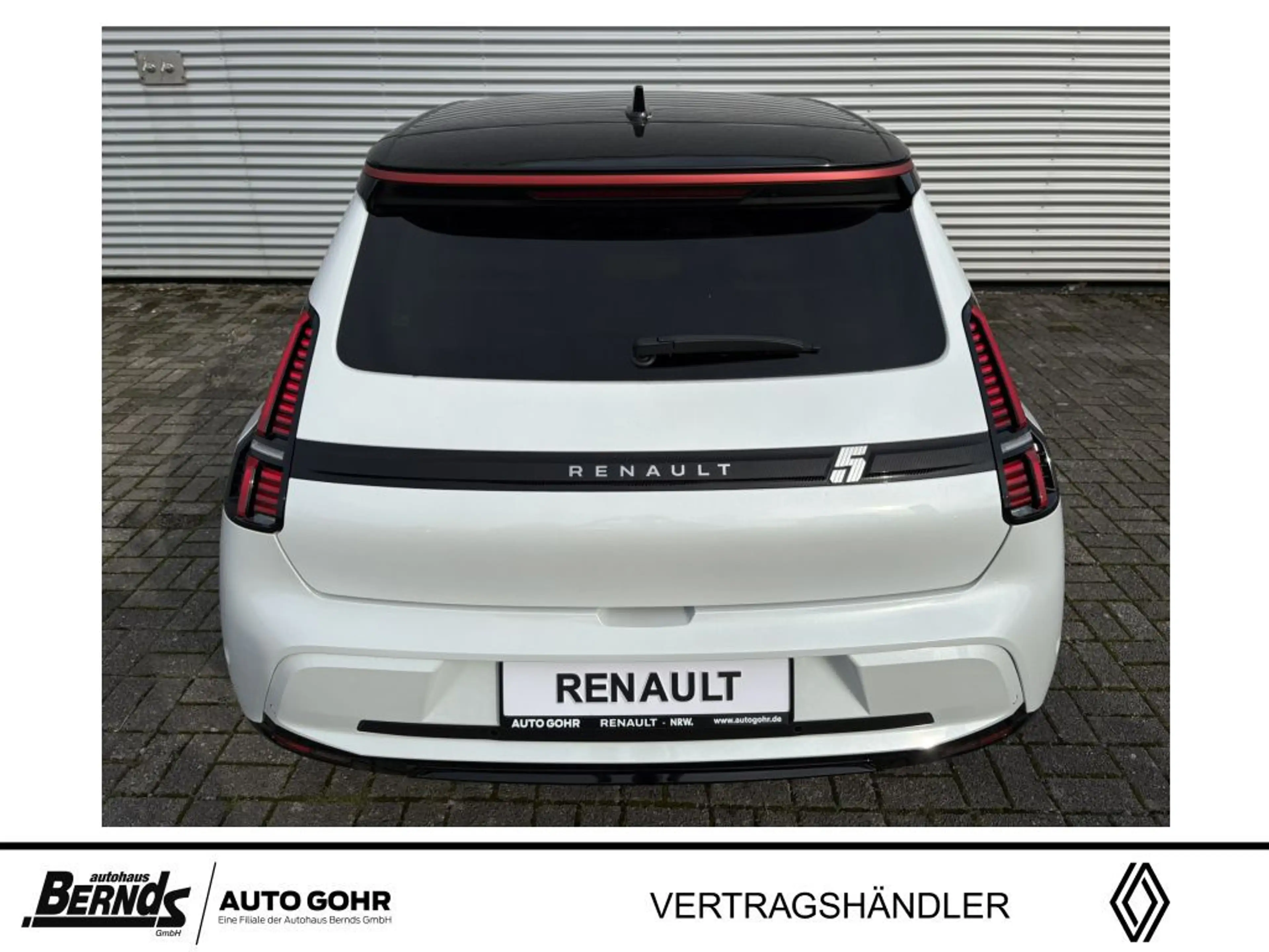 Renault R 5 E-Tech Iconic Five 150 Comfort Range — photo 5