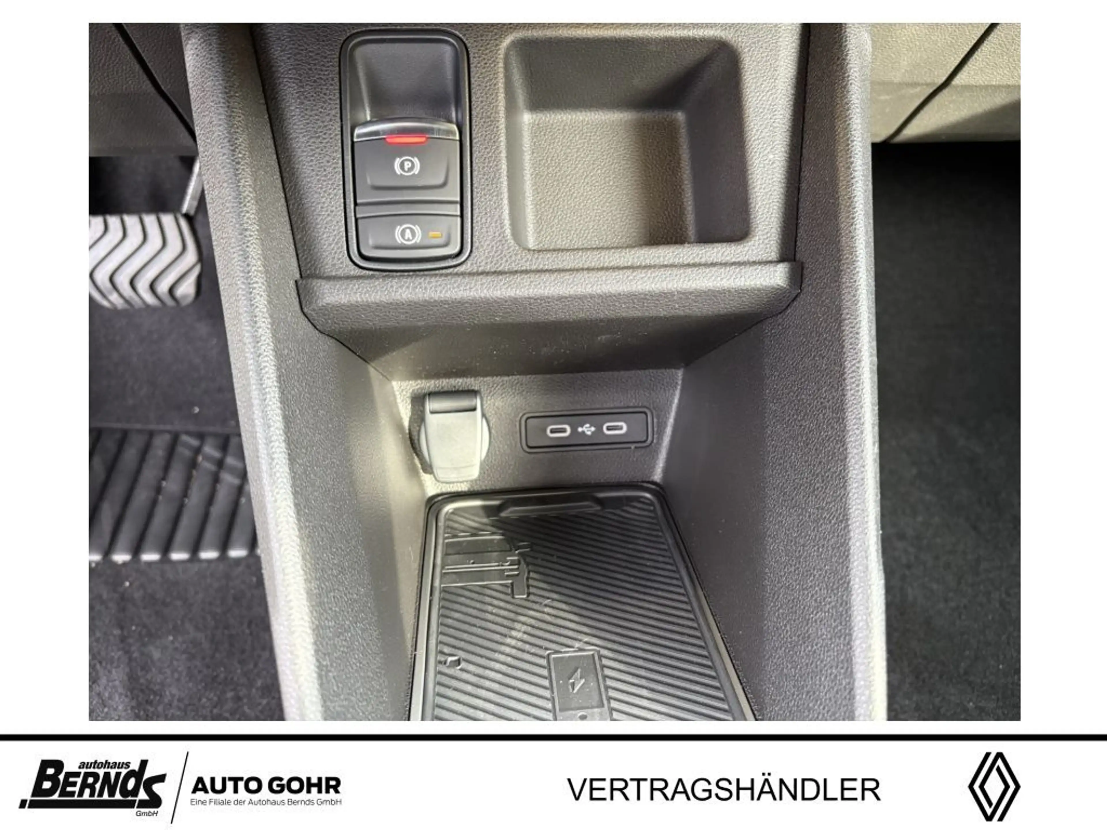 Renault R 5 E-Tech Iconic Five 150 Comfort Range — photo 14