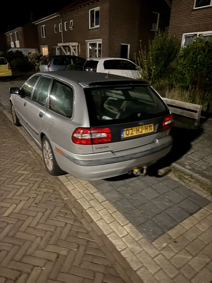 Volvo V40 1.8 Dynamic, foto 3