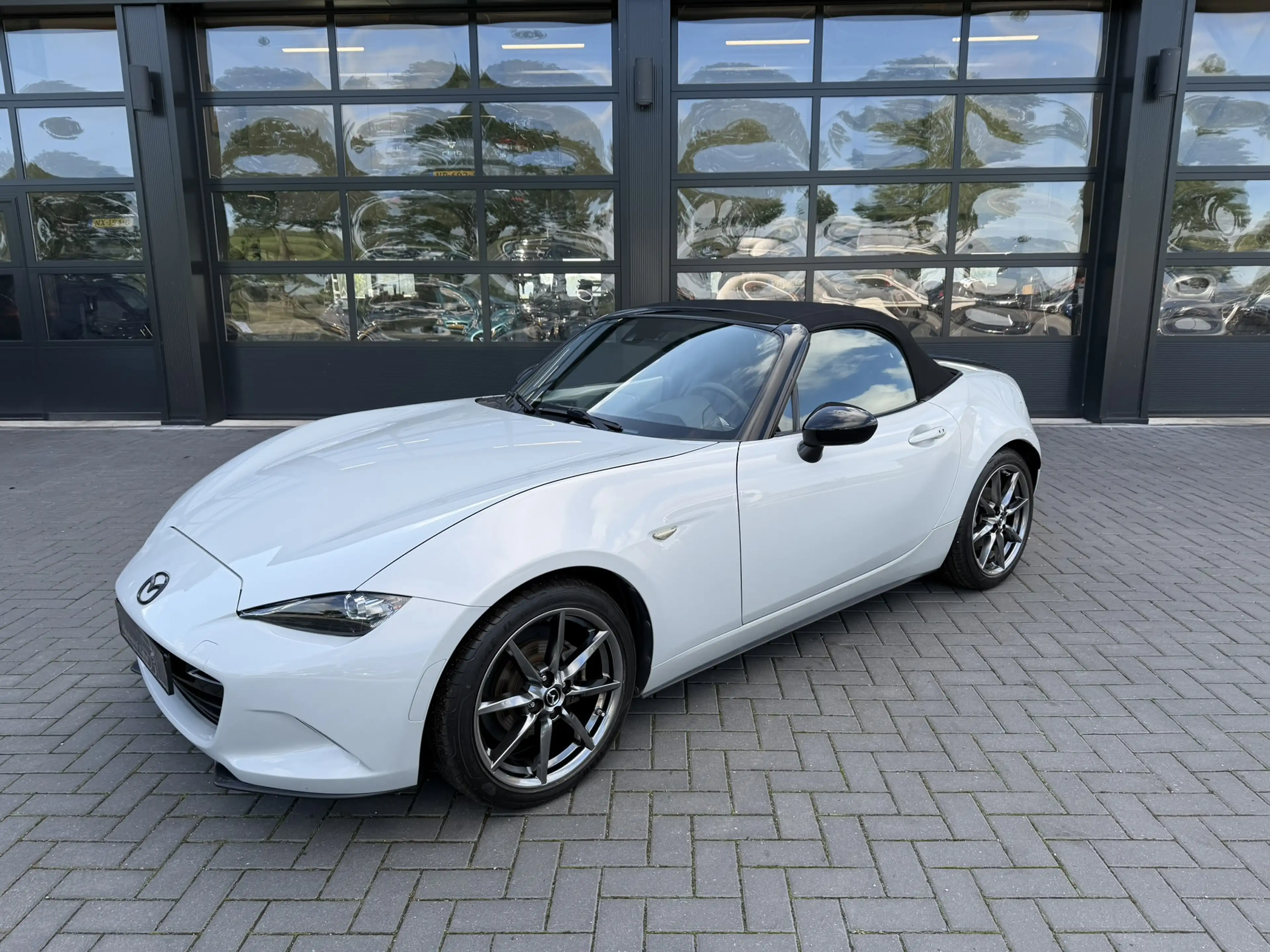 Mazda MX-5 1.5 SkyActiv-g Carplay / Bose — photo 15