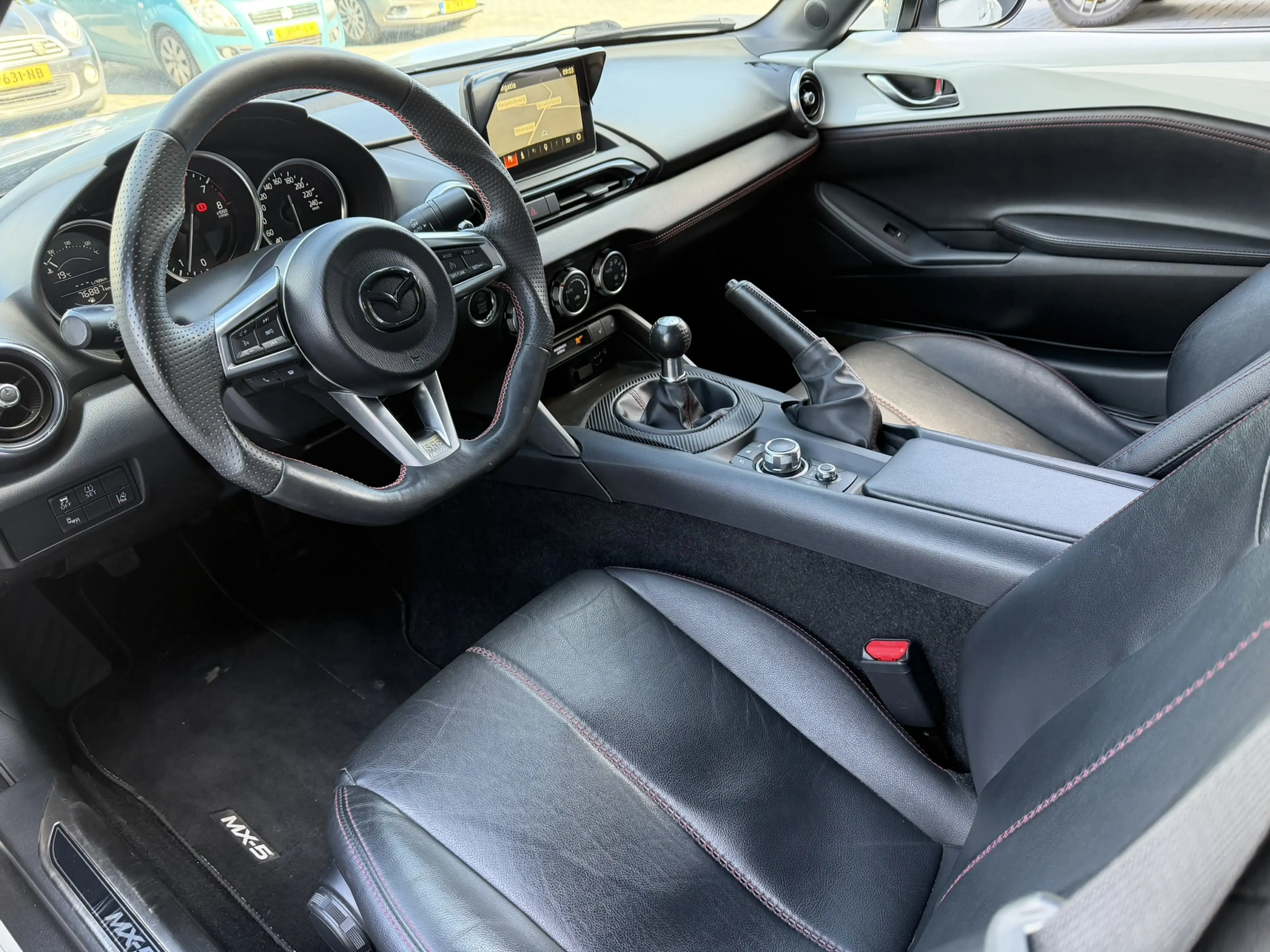 Mazda MX-5 1.5 SkyActiv-g Carplay / Bose — photo 3
