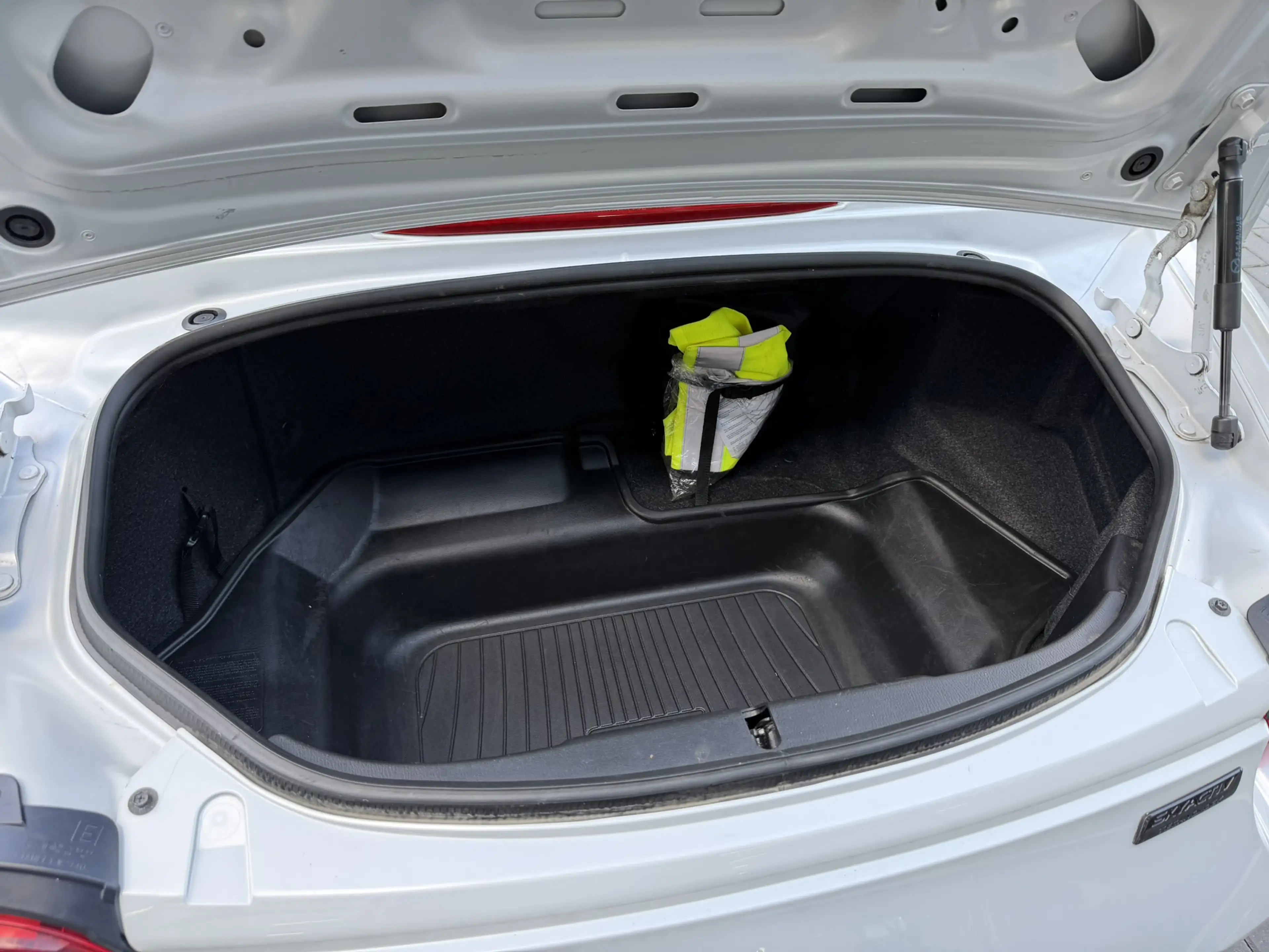 Mazda MX-5 1.5 SkyActiv-g Carplay / Bose — photo 14
