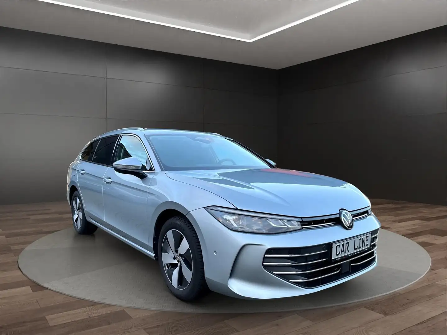 Volkswagen Passat Variant Business 2.0 TDI*DSG*DCC*HuD*AHK Silber - 2