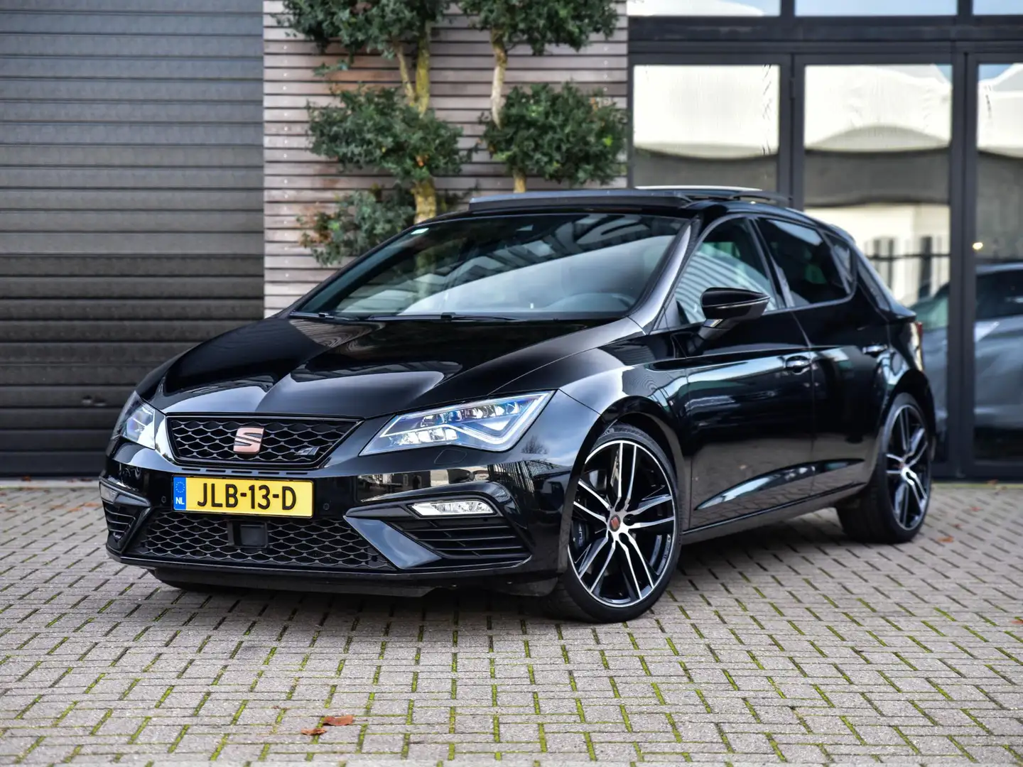 SEAT Leon 2.0 TSI CUPRA Black Noir - 1