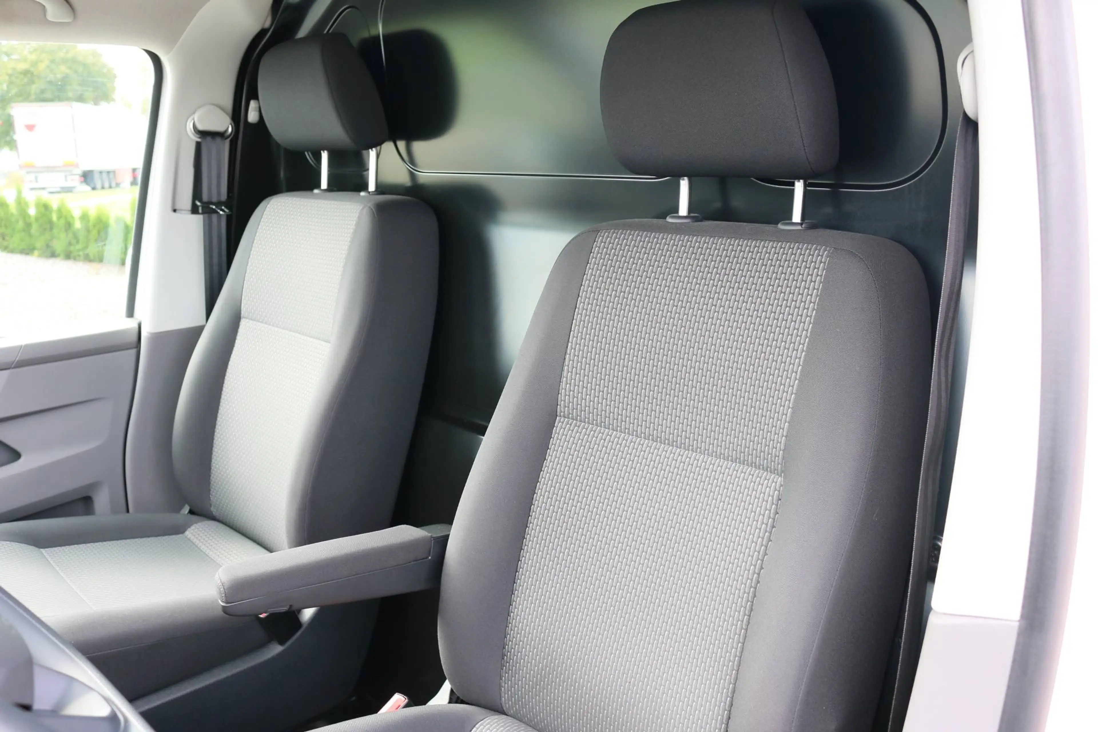 Volkswagen T6.1 Transporter Lang*Standheizung*Kamera*Frontscheibe heizbar*Regalsystem — photo 15