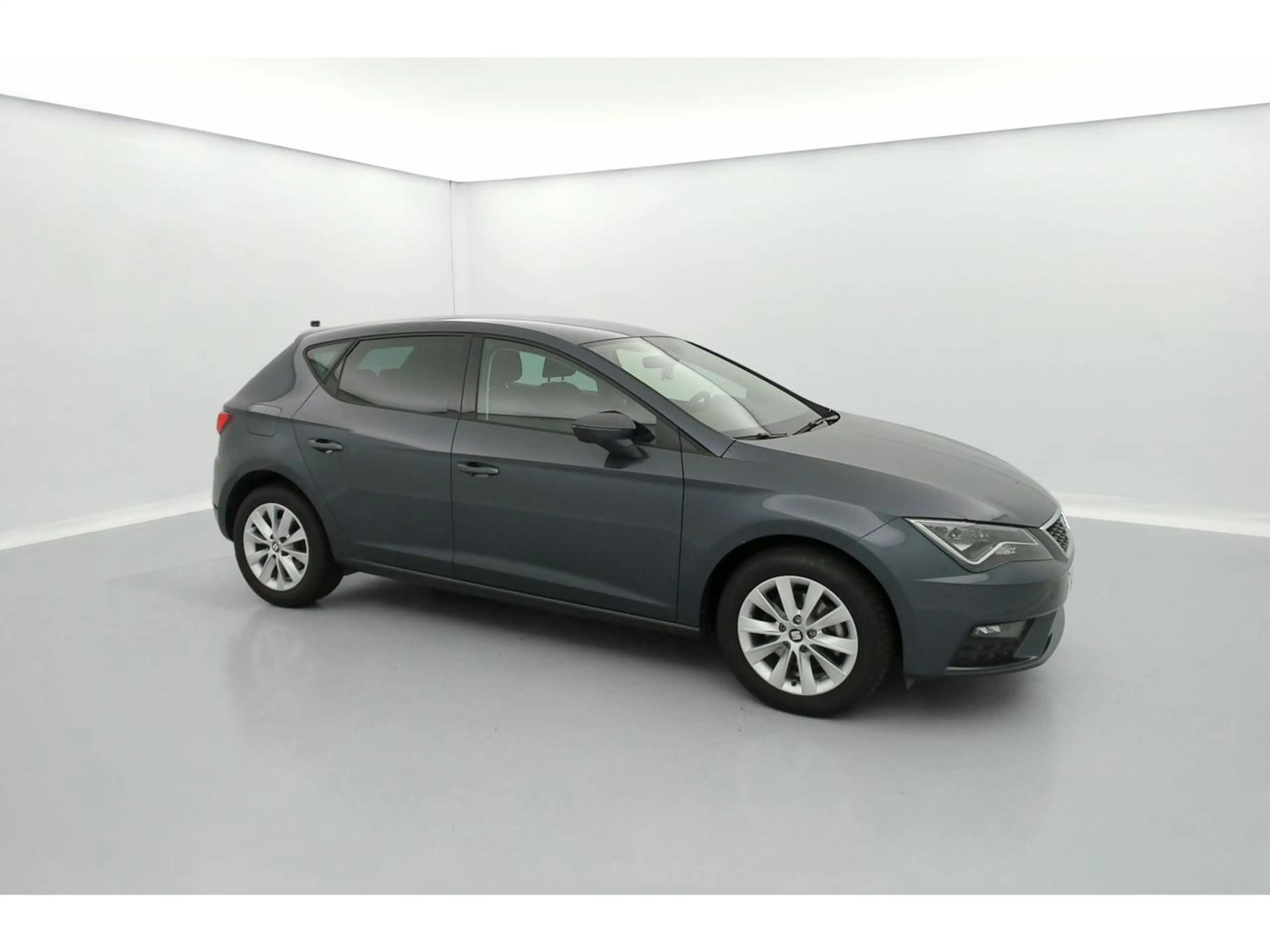 SEAT Leon Move Ultimate 1.6 TDI 115PS (85kW) — photo 8