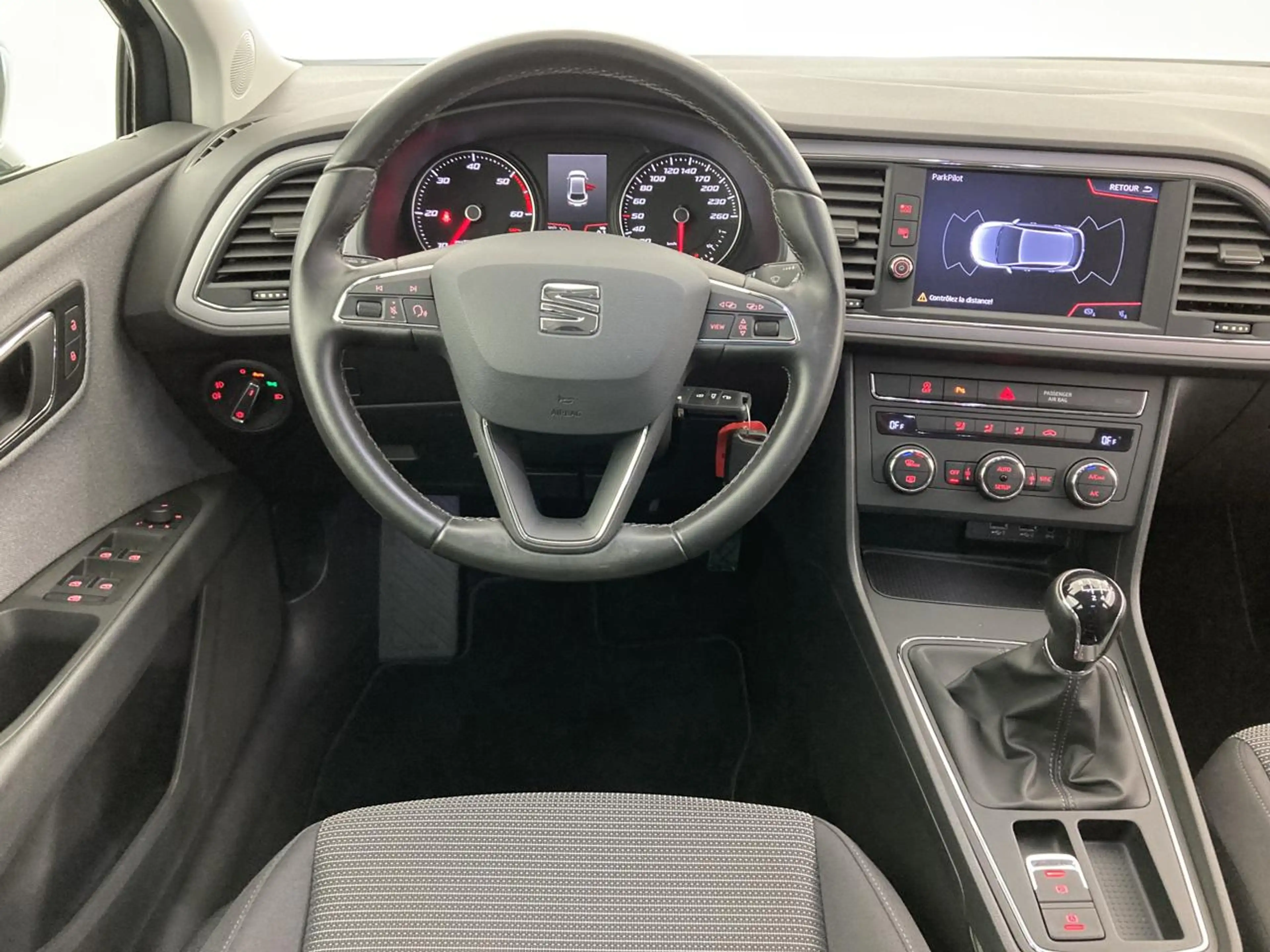 SEAT Leon Move Ultimate 1.6 TDI 115PS (85kW) — photo 14