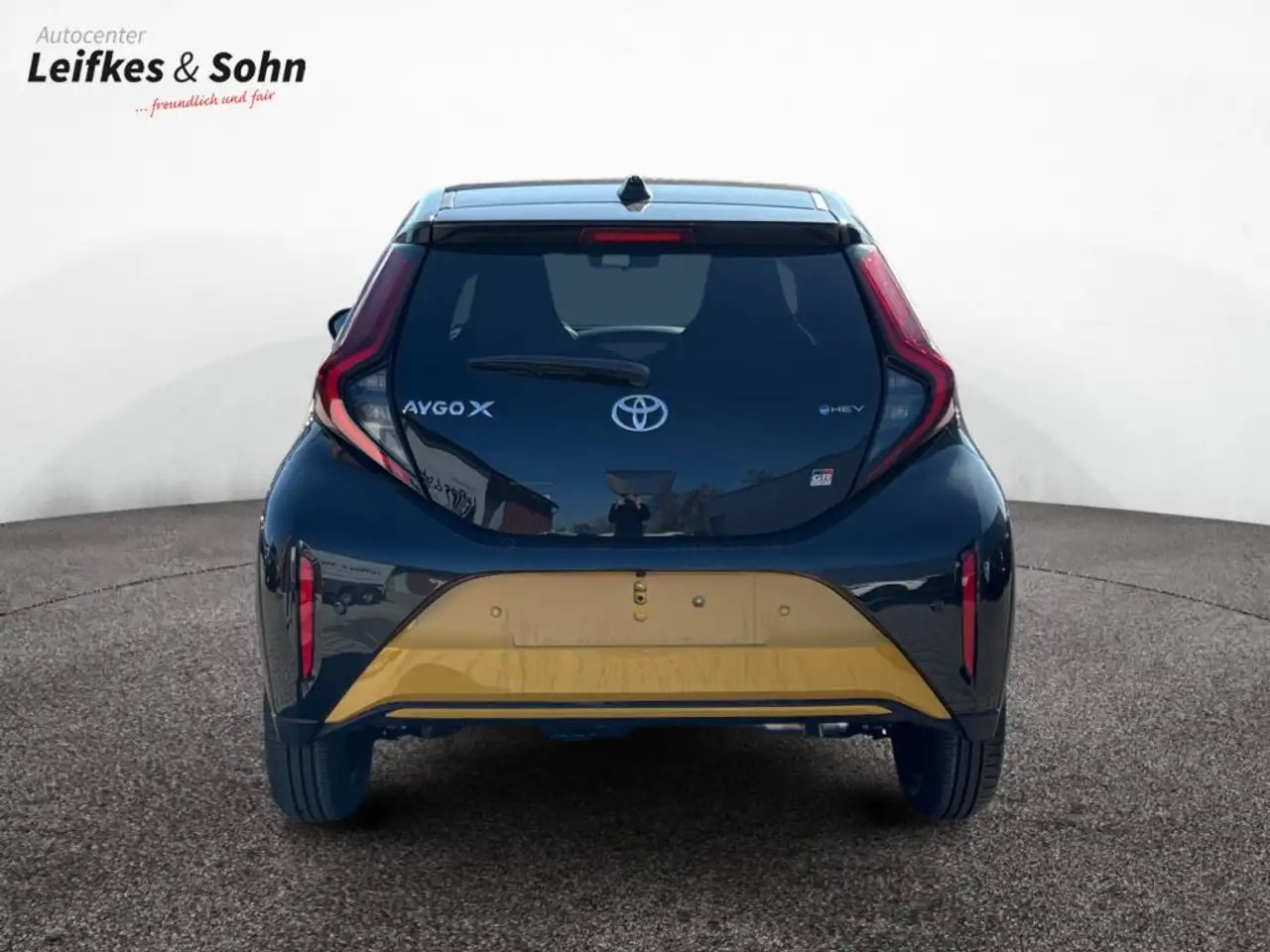 Toyota Aygo X 1,5 Hybrid GR SPORT 4