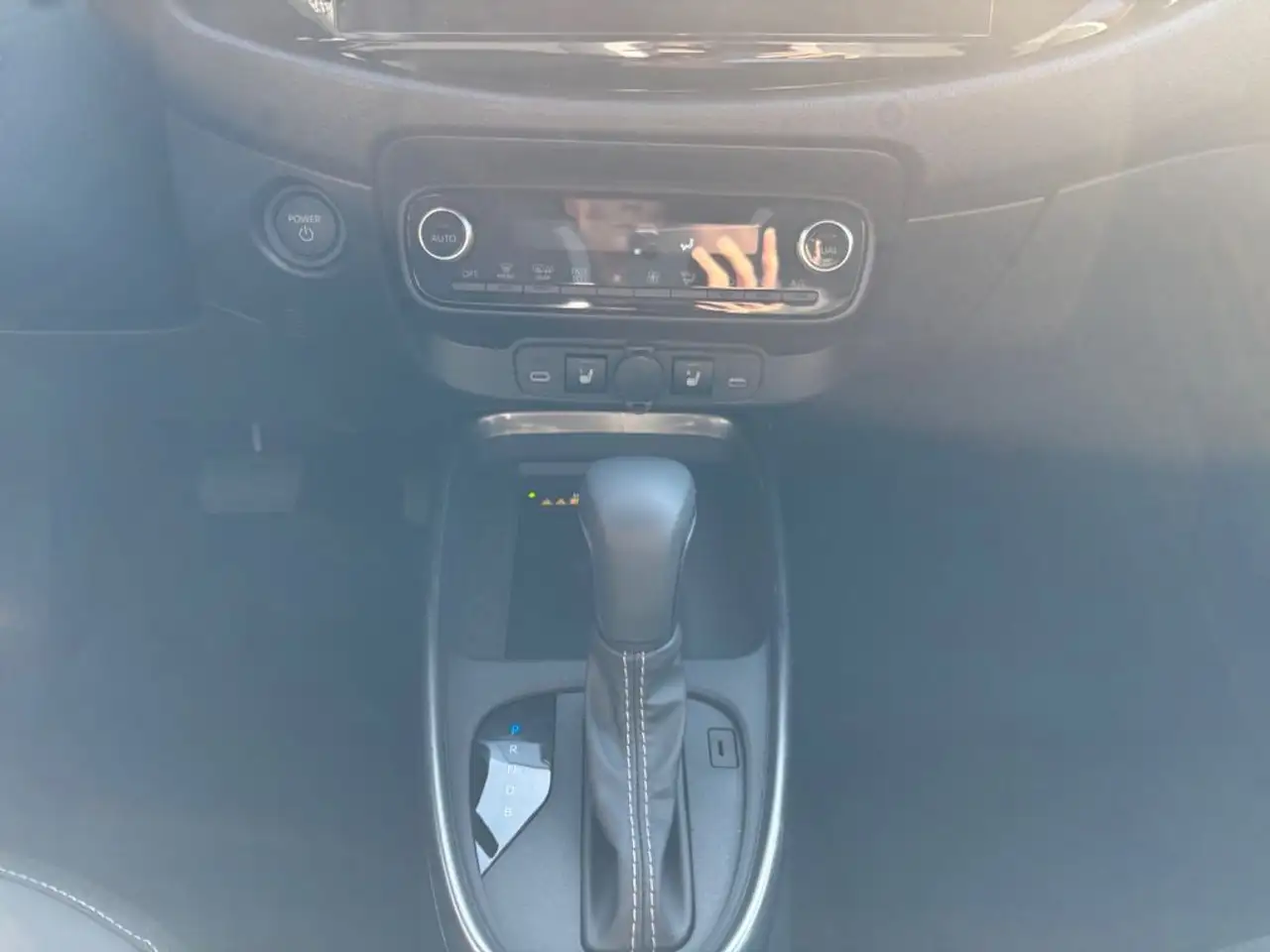 Toyota Aygo X 1,5 Hybrid GR SPORT 11