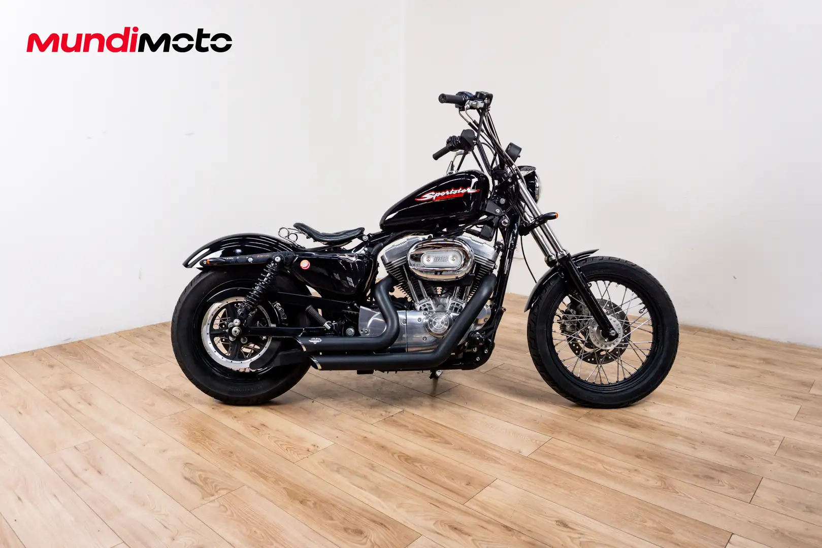 Harley-Davidson Sportster 883 - 1