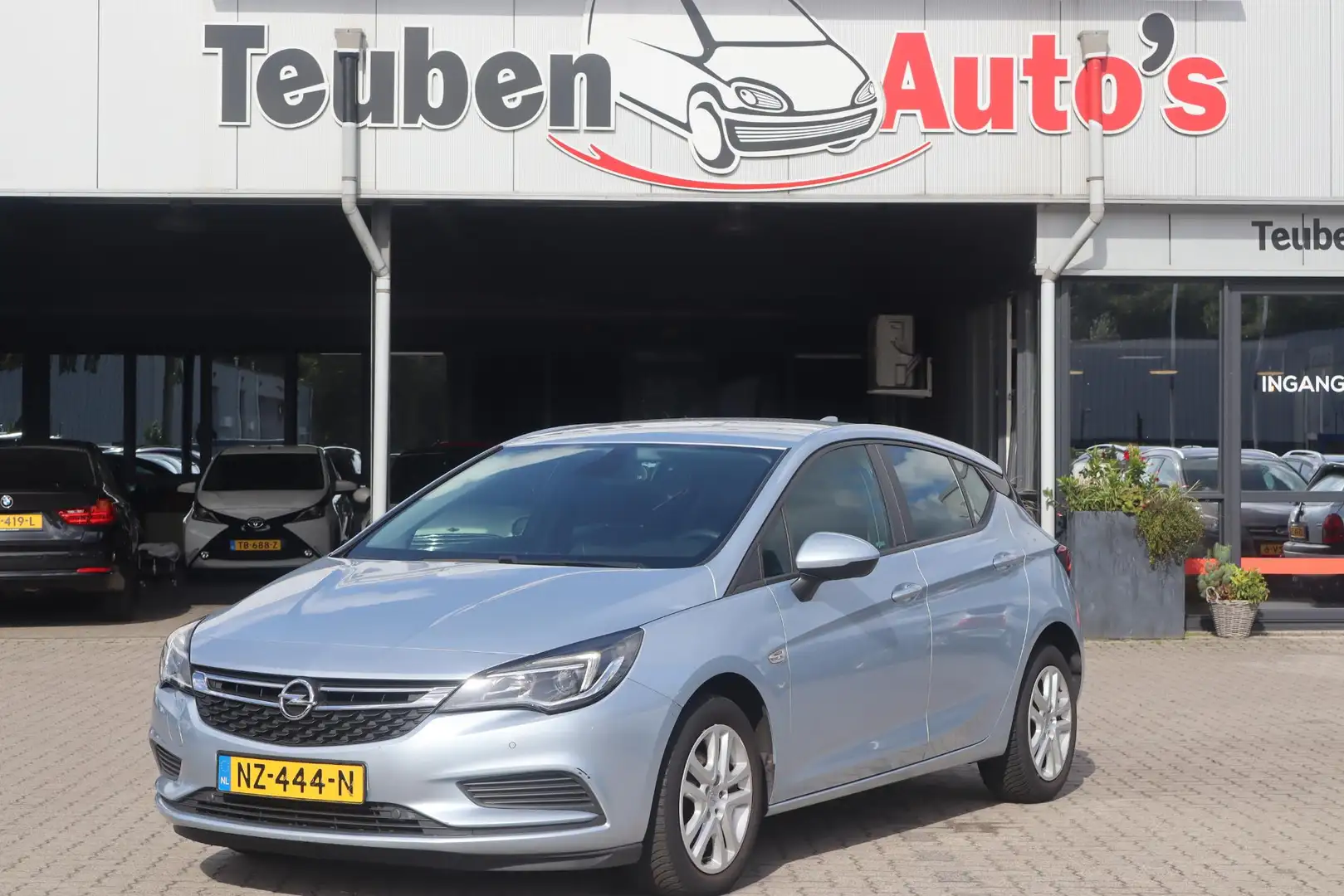 Opel Astra 1.0 Online Edition Camera, Navigatie, Apple Carpla Grijs - 1