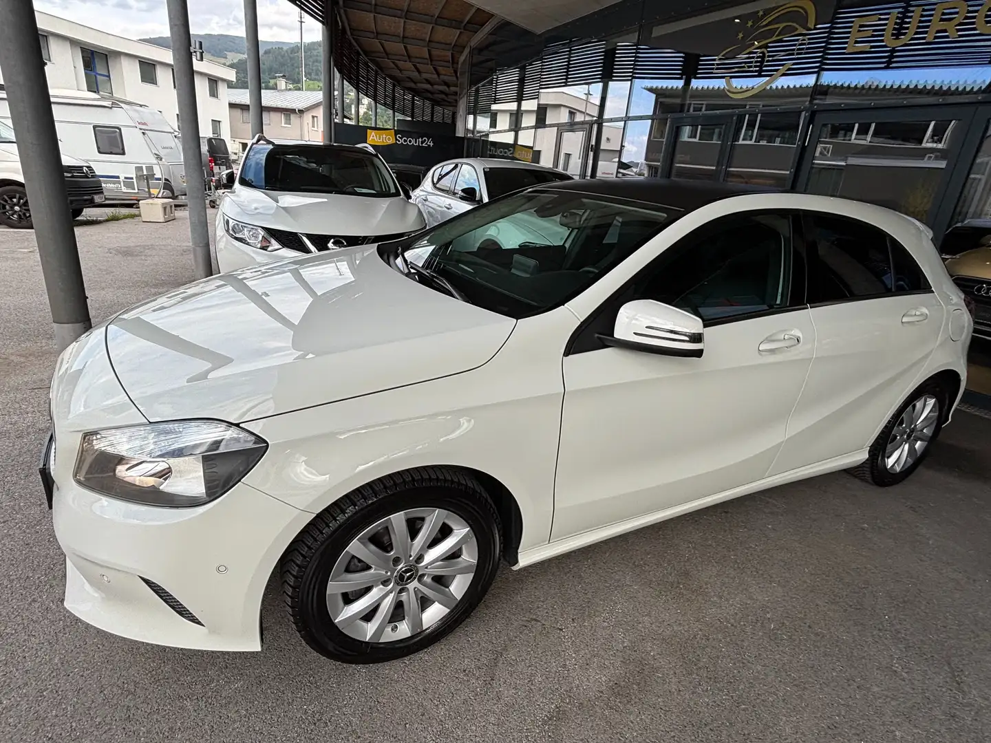 Mercedes-Benz A 180 A 180 CDI / d BlueEfficiency Weiß - 1