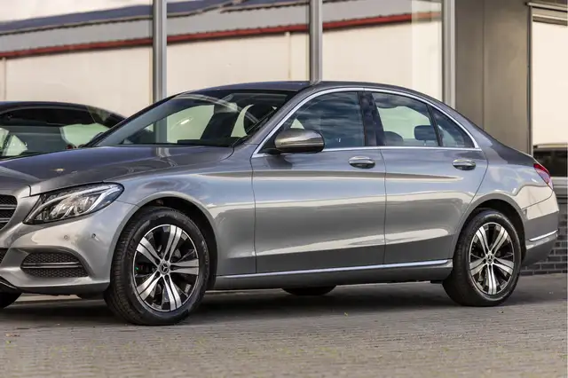 Mercedes-Benz C-Class view 14