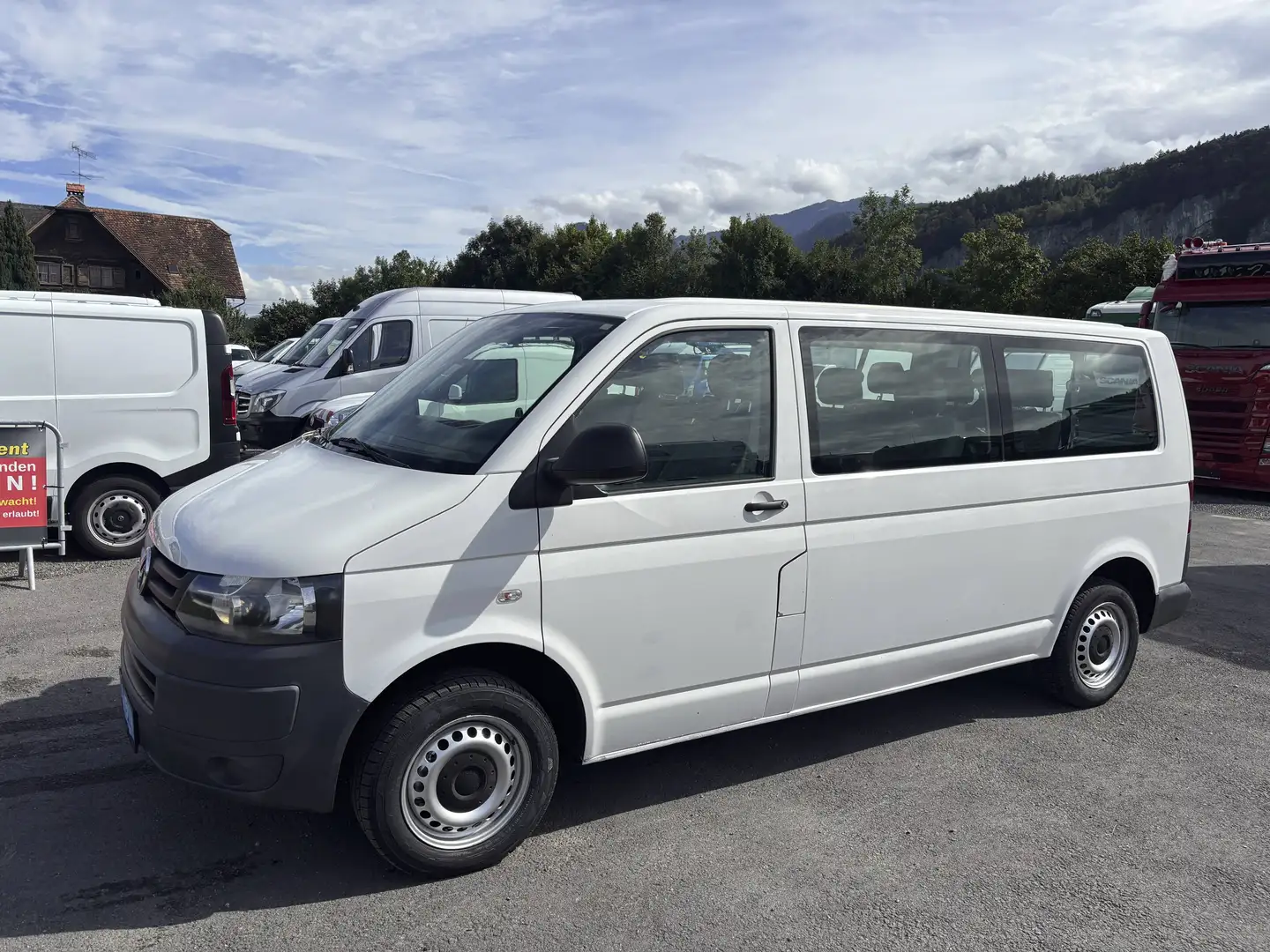Volkswagen T5 Transporter 2.0 TDI Allrad 4x4 Kombi lang AHK Weiß - 1