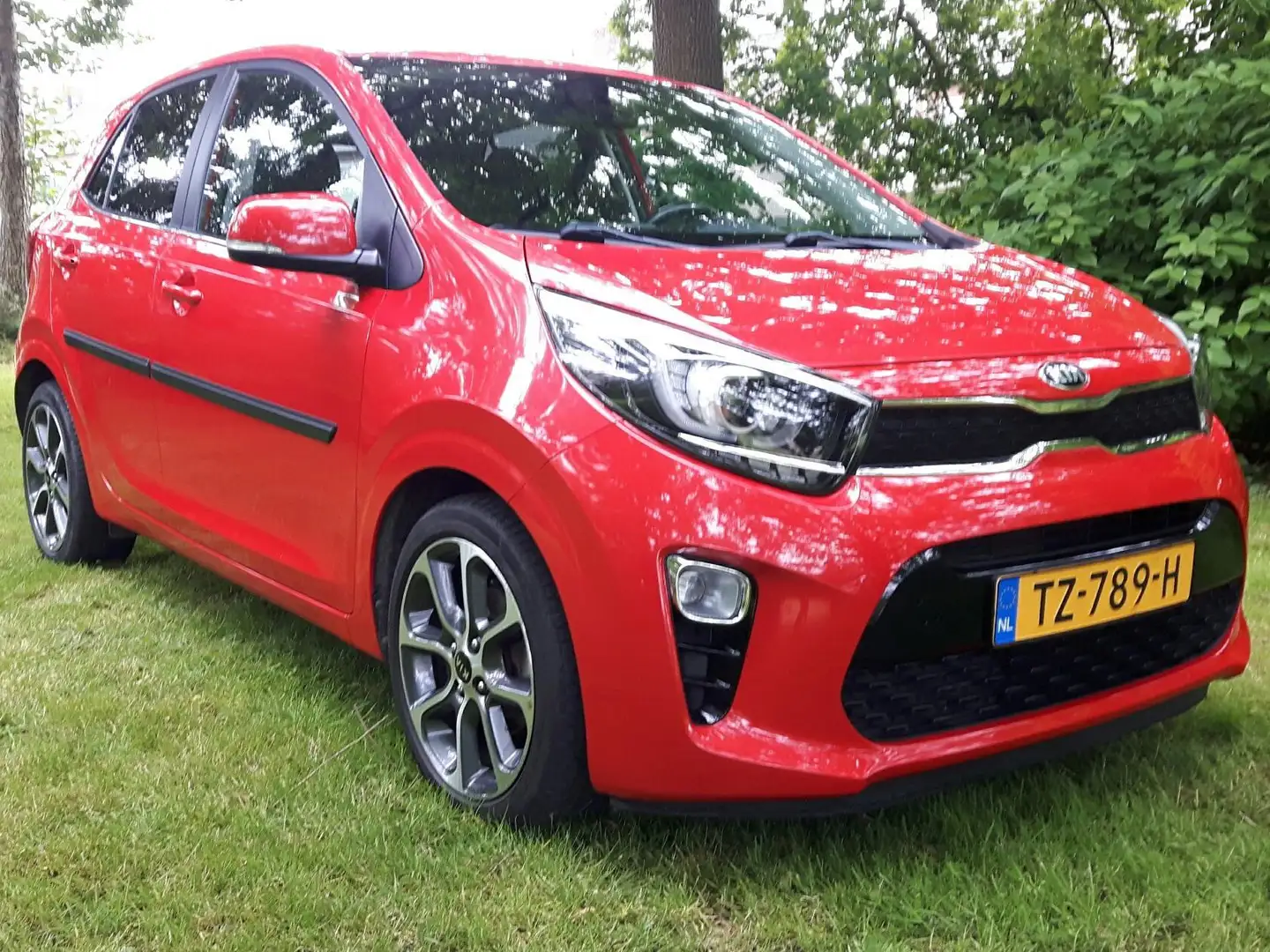 Kia Picanto Picanto 1.0 CVVT Design Edition Червоний - 1