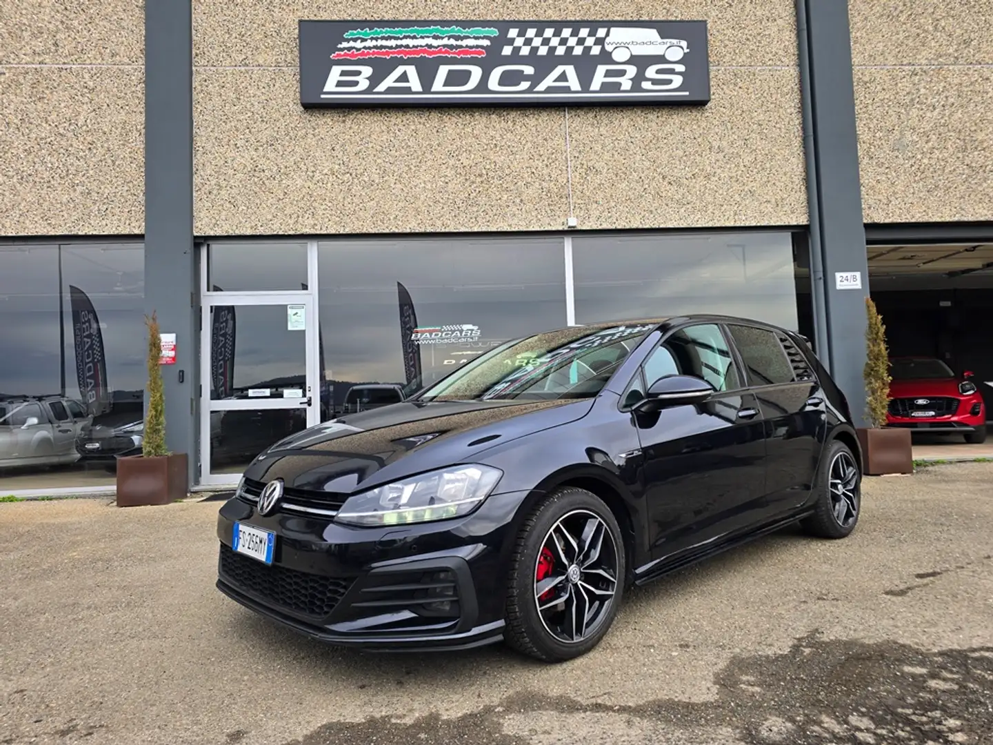 Volkswagen Golf Golf 1.6 TDI 115CV HIGHLINE PACCHETTO R LINE Schwarz - 1