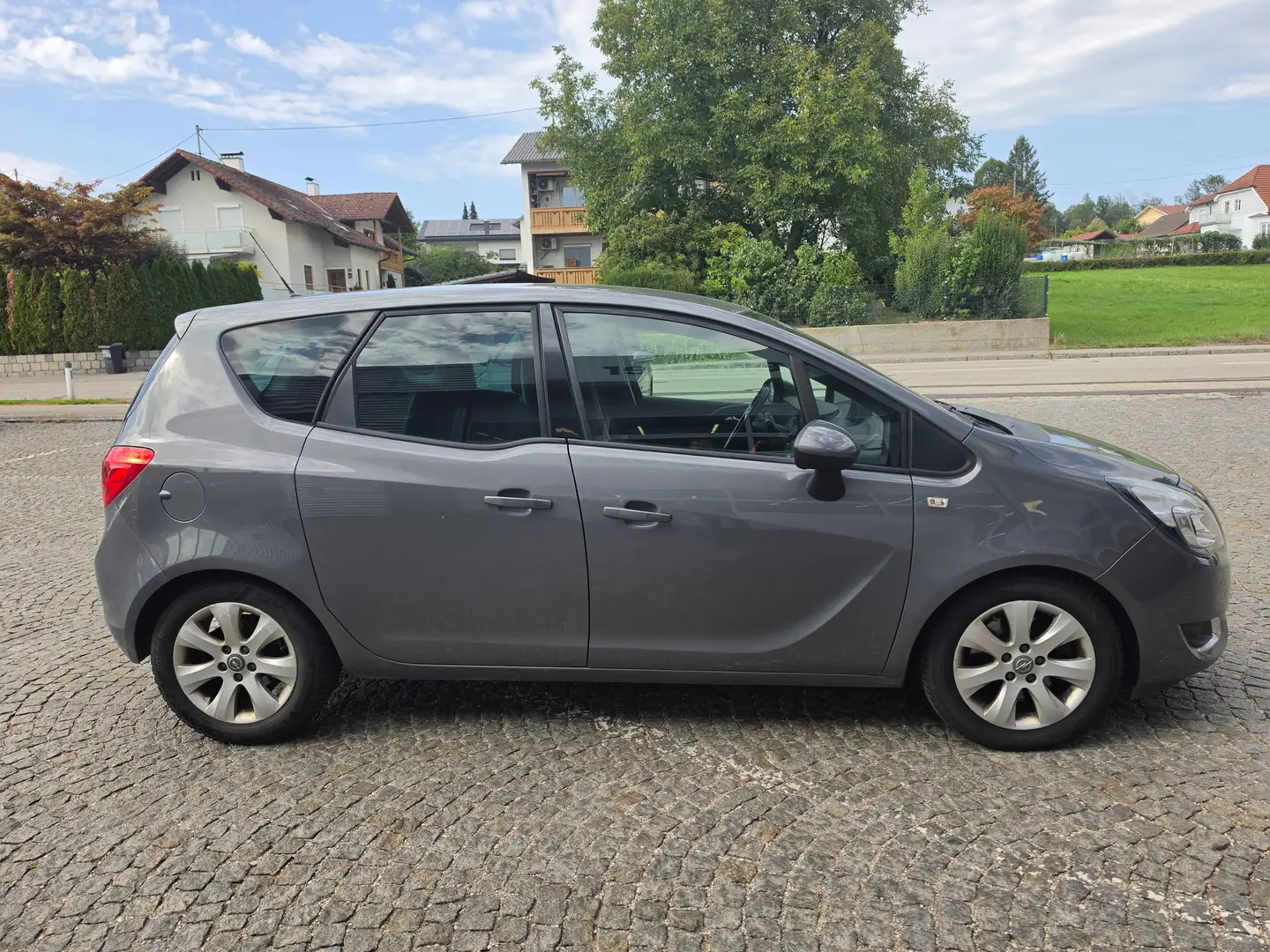 Opel Meriva Style Grau - 2