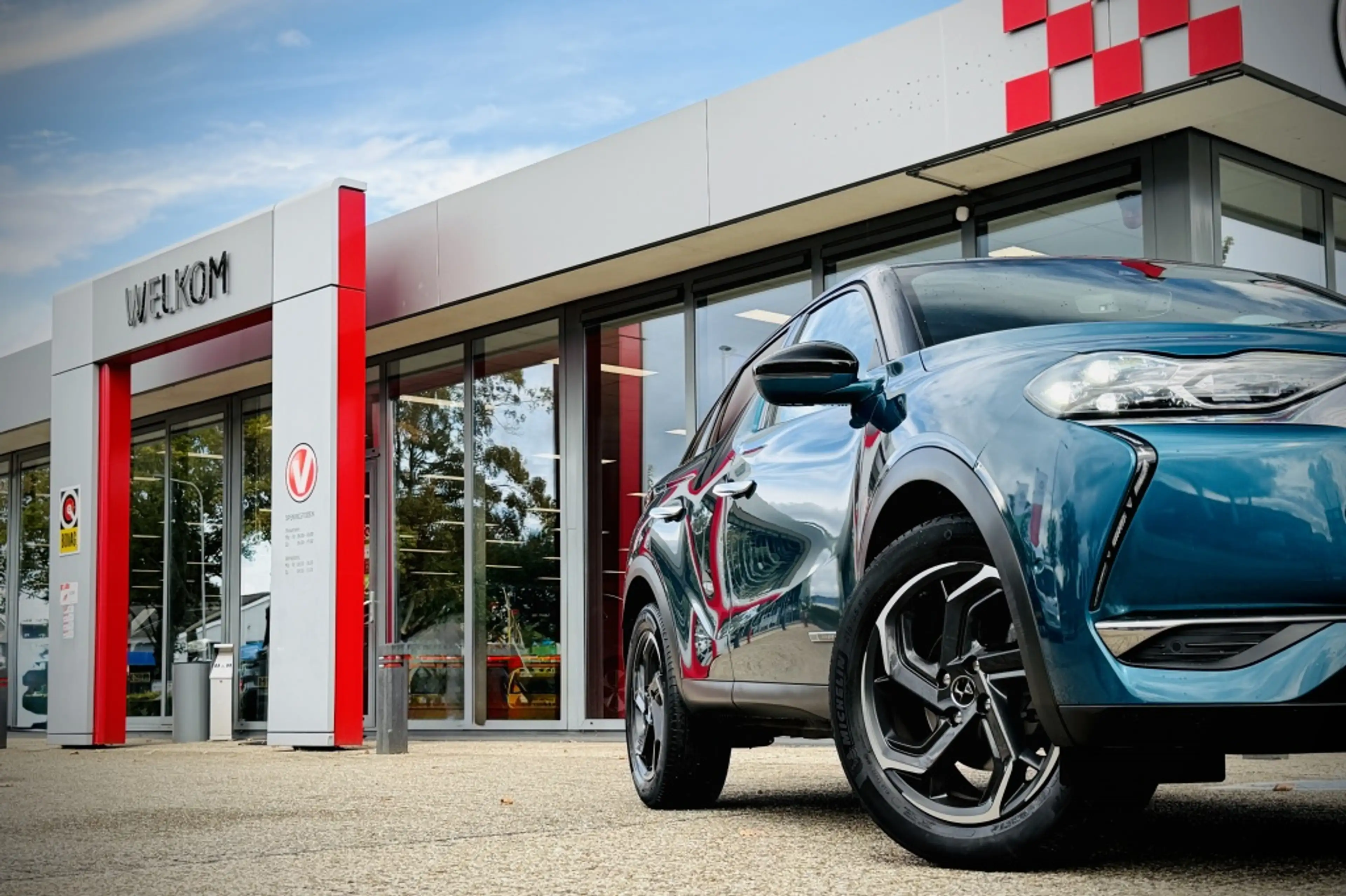 DS Automobiles DS 3 Crossback 1.2 La Premiere | ADAPT. CRUISE | TREKHAAK | LEDER — photo 4