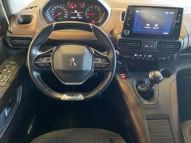 Peugeot Rifter view 20